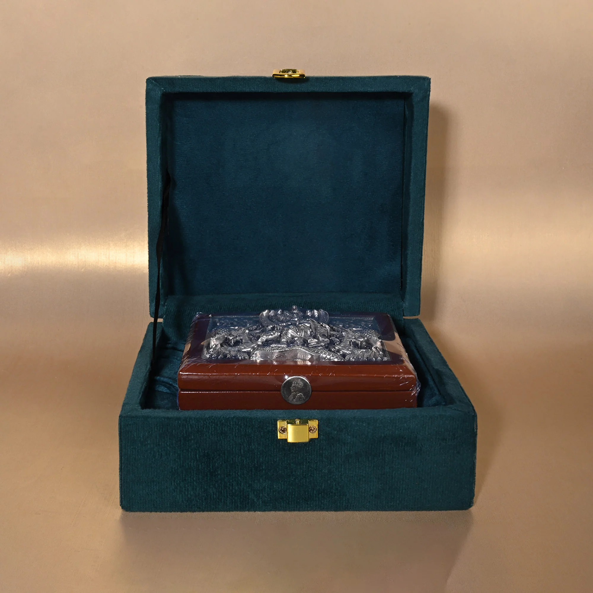 999 Silver Krishna Design Dry Fruit Gift Box - Image 4