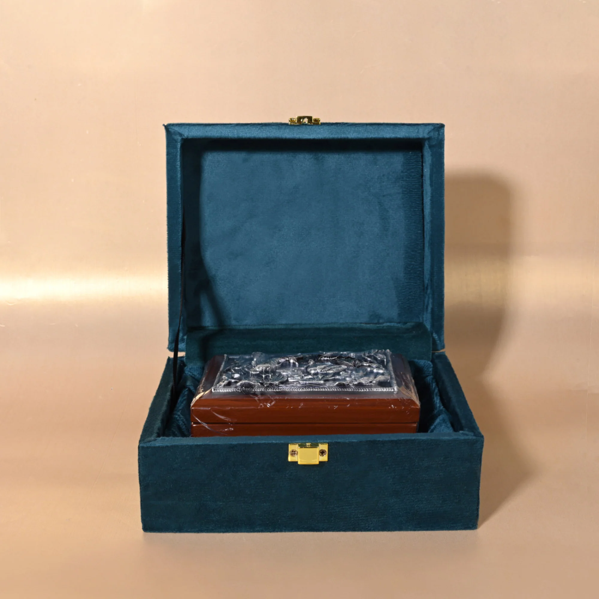999 Silver Motif Dry Fruits Box - Image 4
