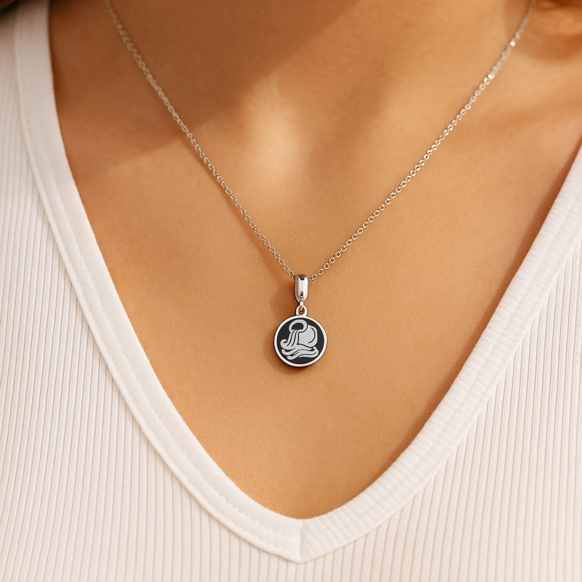Aquarius Zodiac Pendant - Image 3
