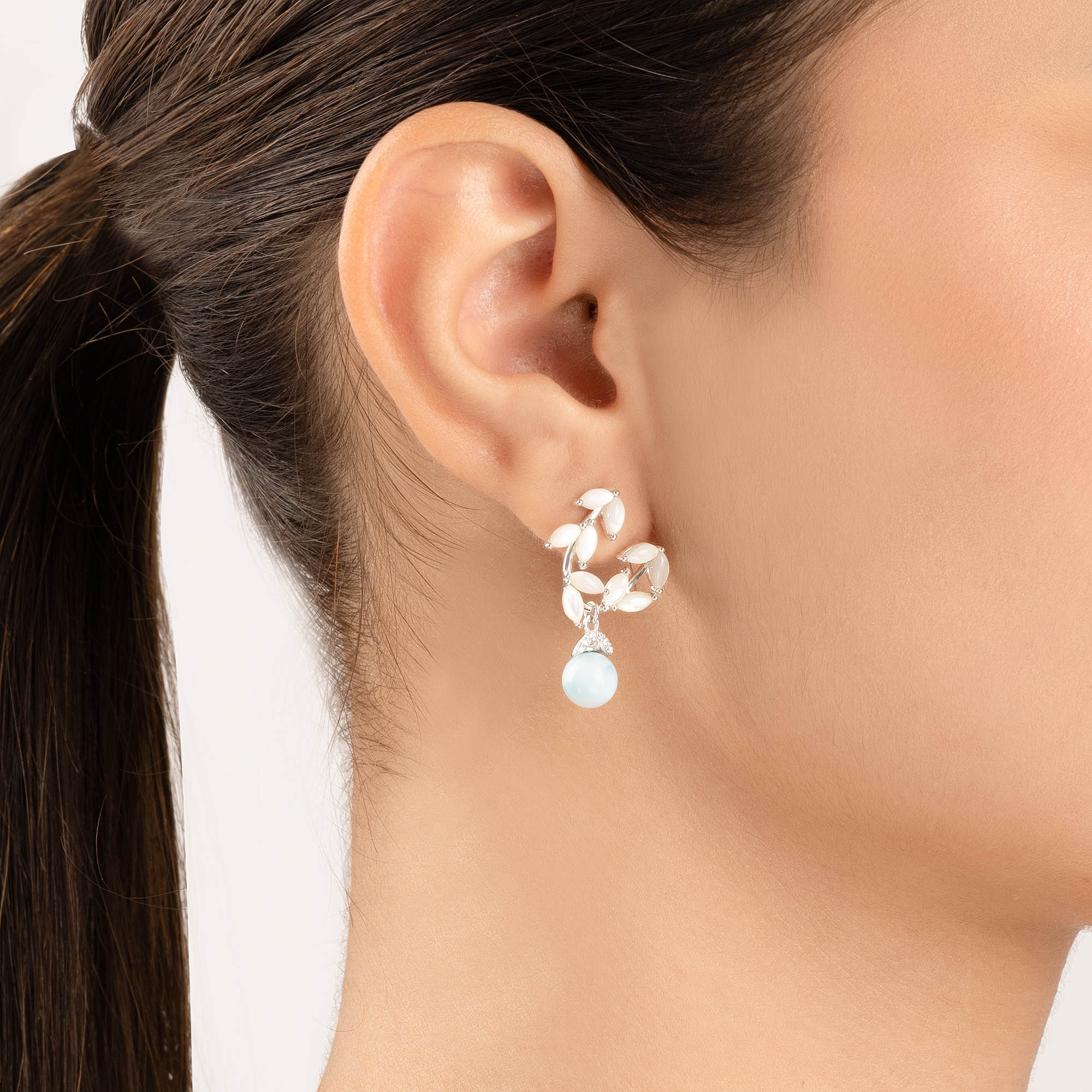 Pearl Beads Leaf Earring - Image 5