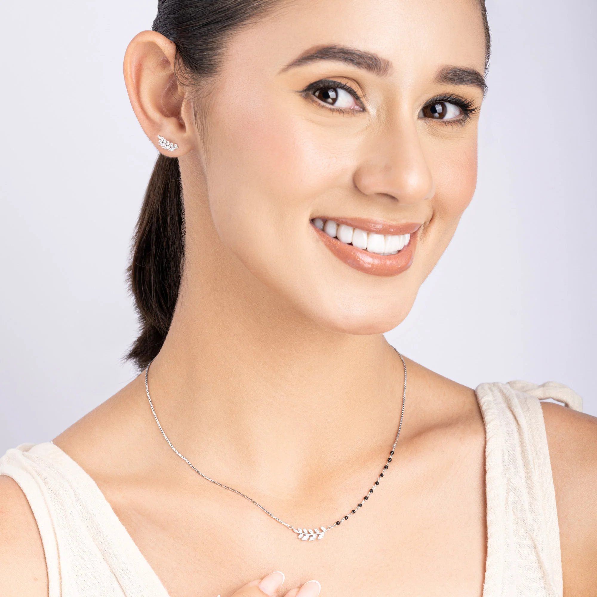 Beads And Leaf Mangalsutra - Image 3