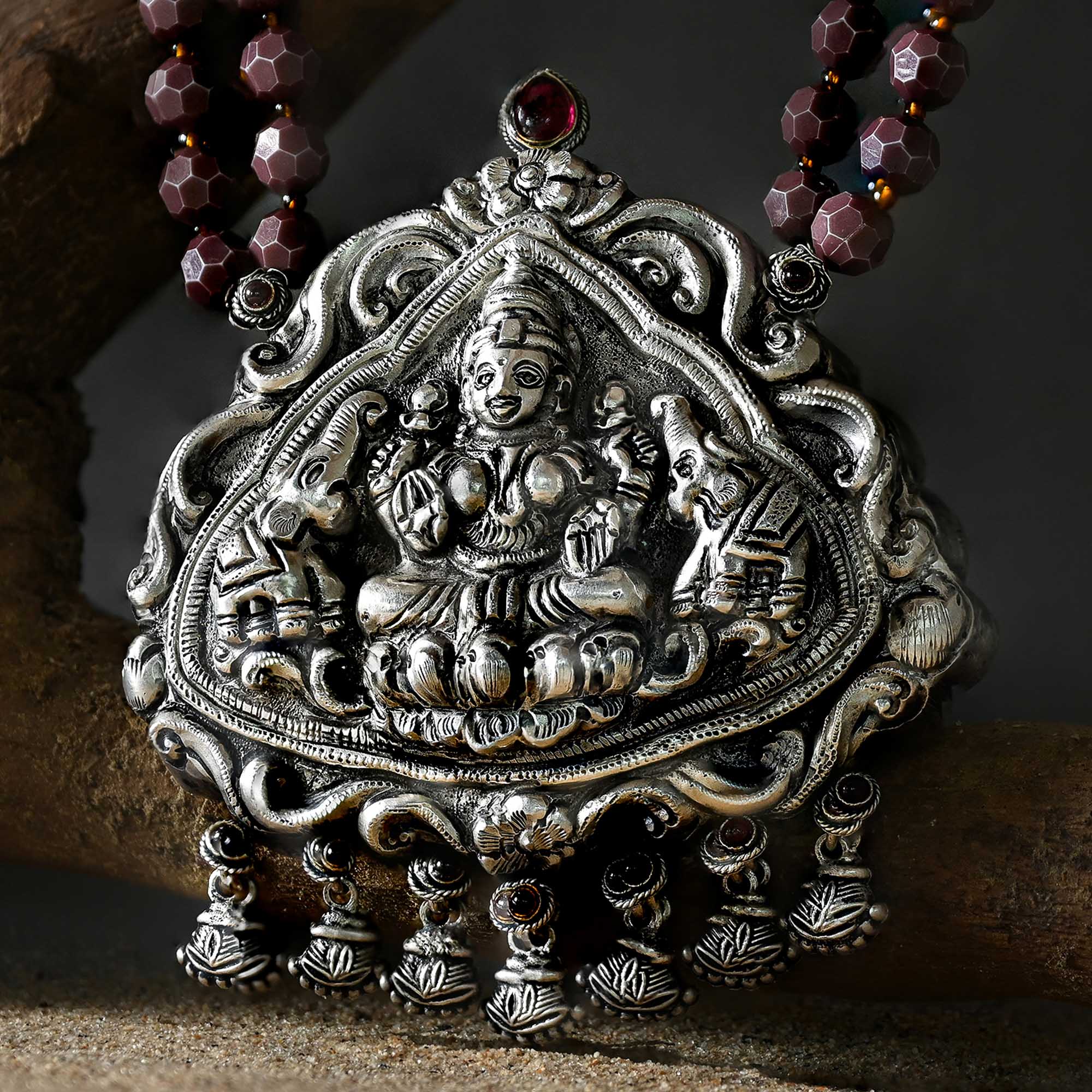 Belladonna Motif Silver Necklace - Image 4