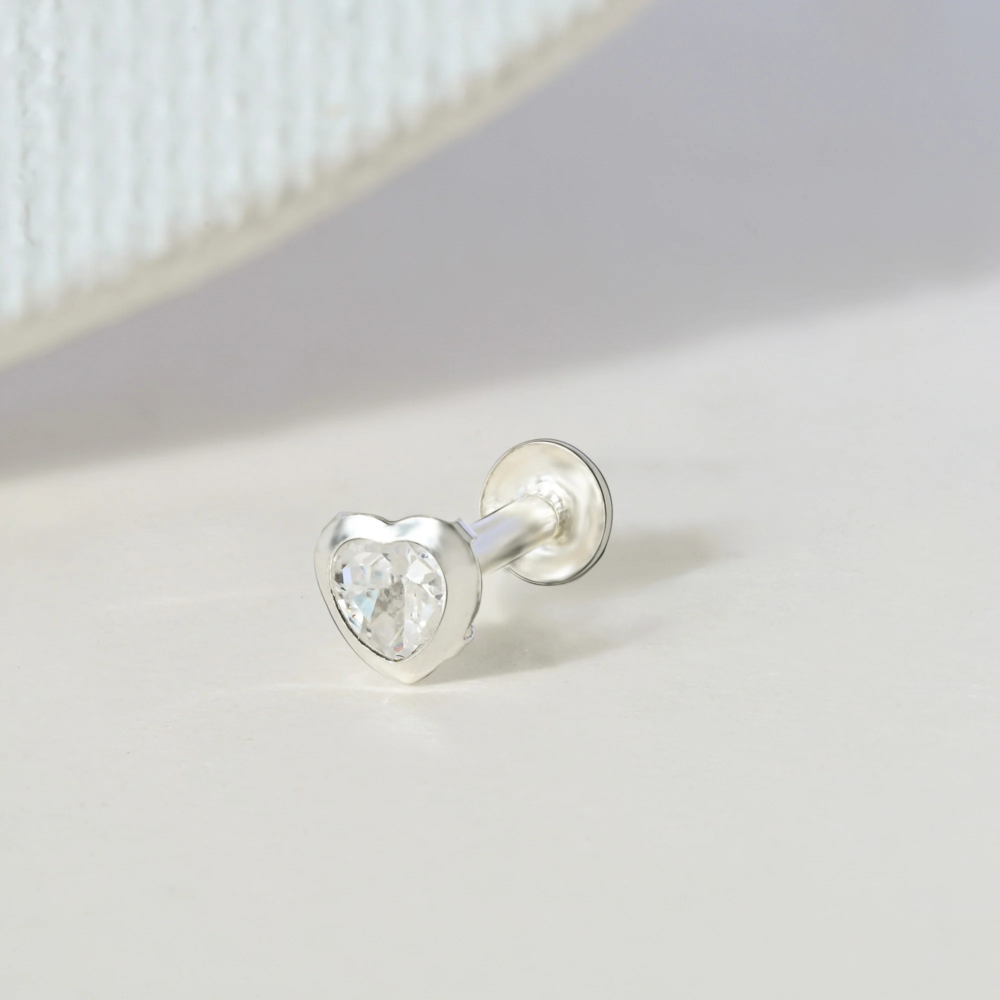 Bezel Heart-Stone Silver Nose Pin - Image 3