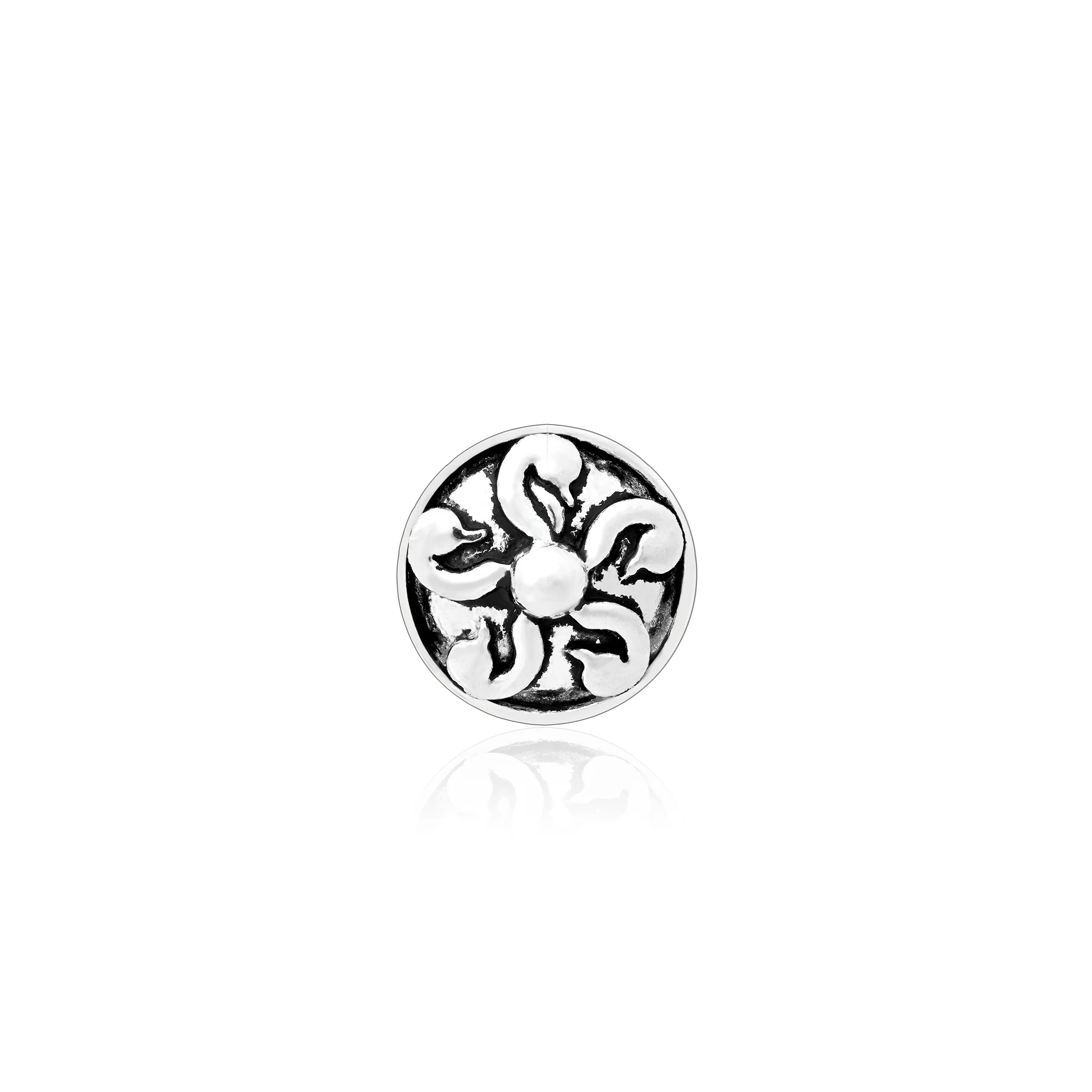 Bird Motif Oxidised Nose Pin - Image 4