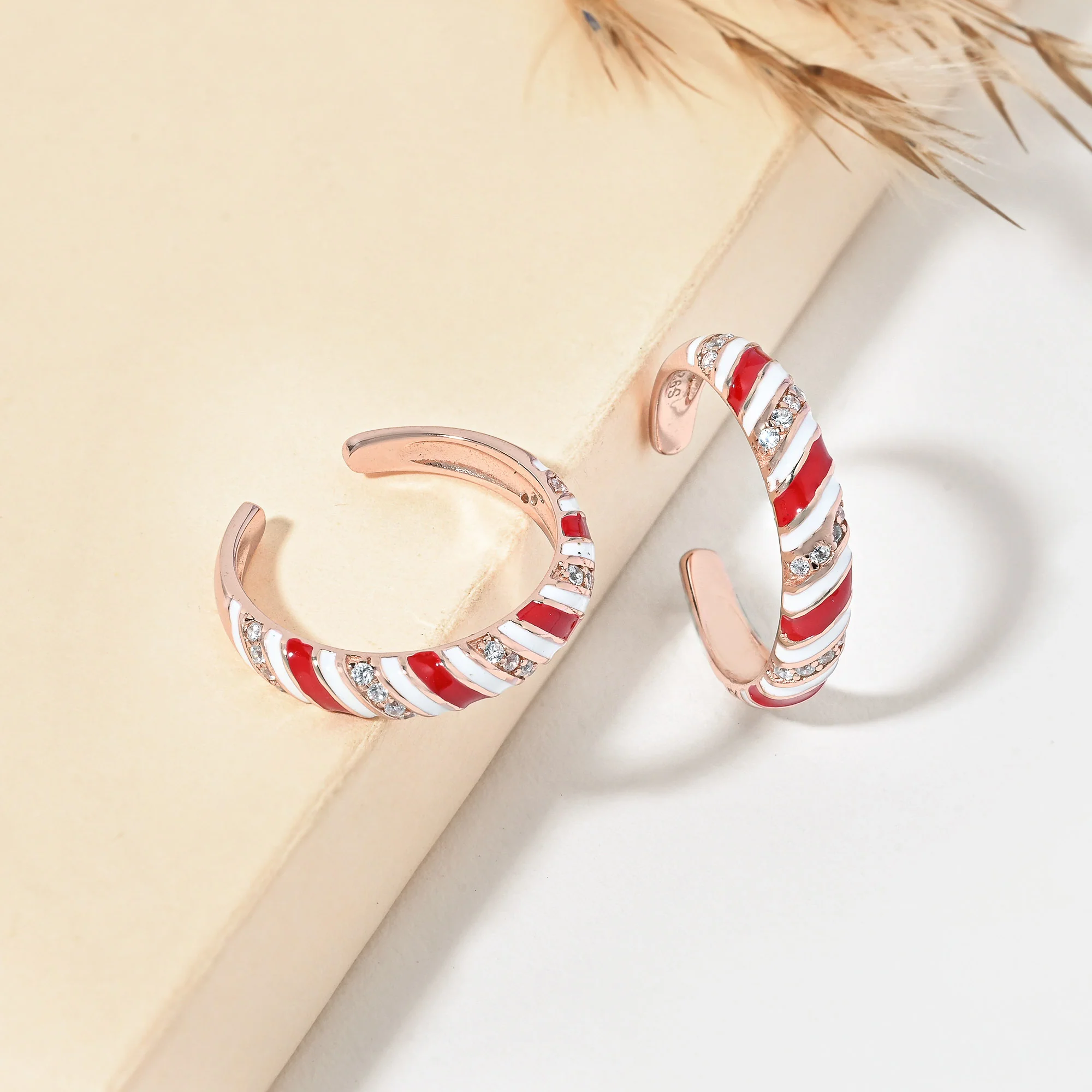 Candy Swirl Silver Toe Ring - Image 8