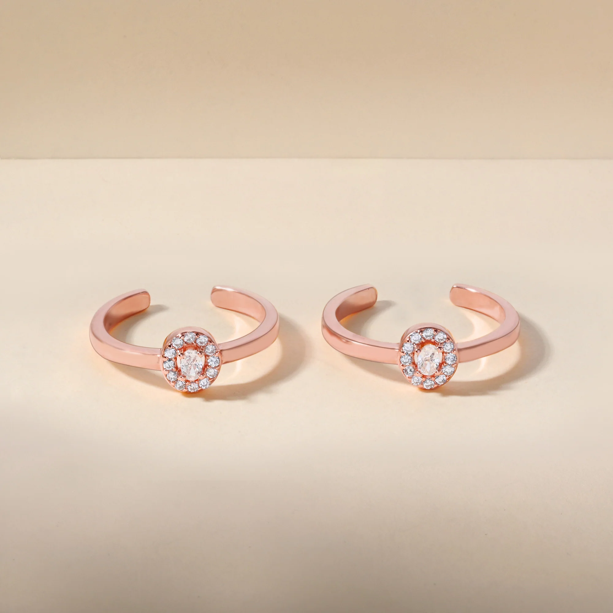 Centered Stone Toe Ring - Image 8
