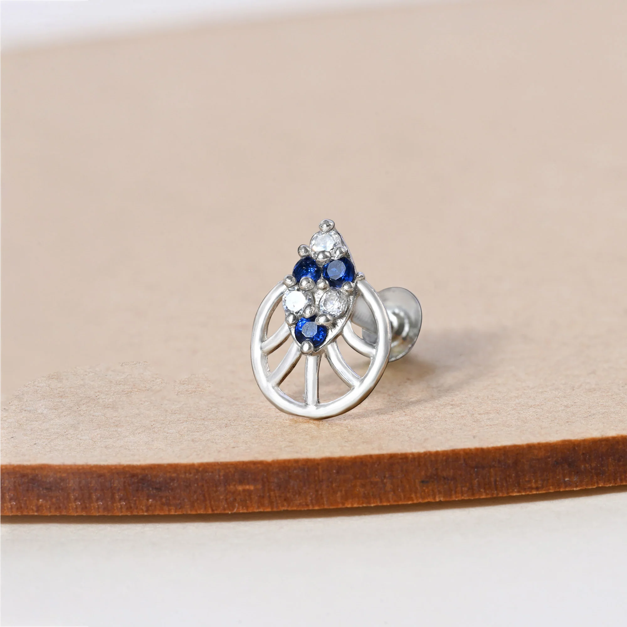Classic Cluster Silver Nose Pin - Image 8