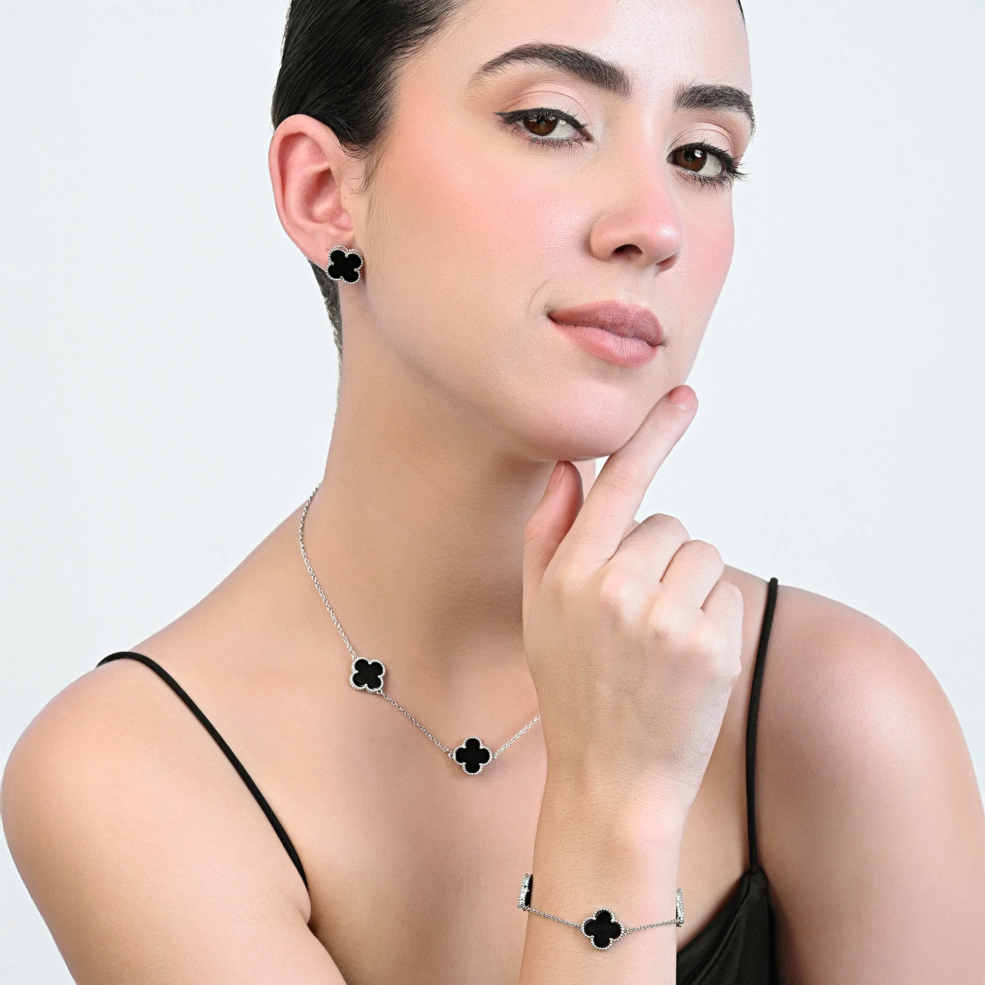 Clover Charm Jewellery Set - Image 5