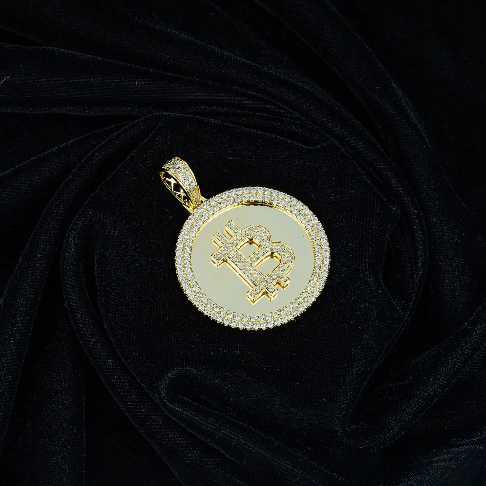Crypto Elegance Zircon Studded Gold Locket - Image 3