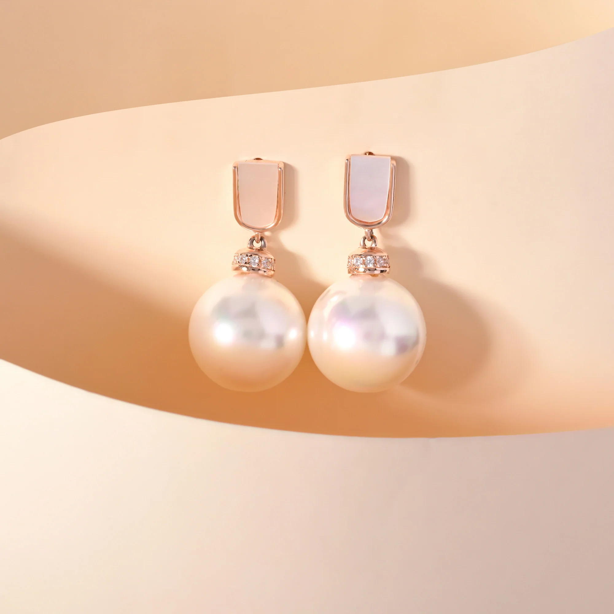 Drop Pearl Earrings - Image 9