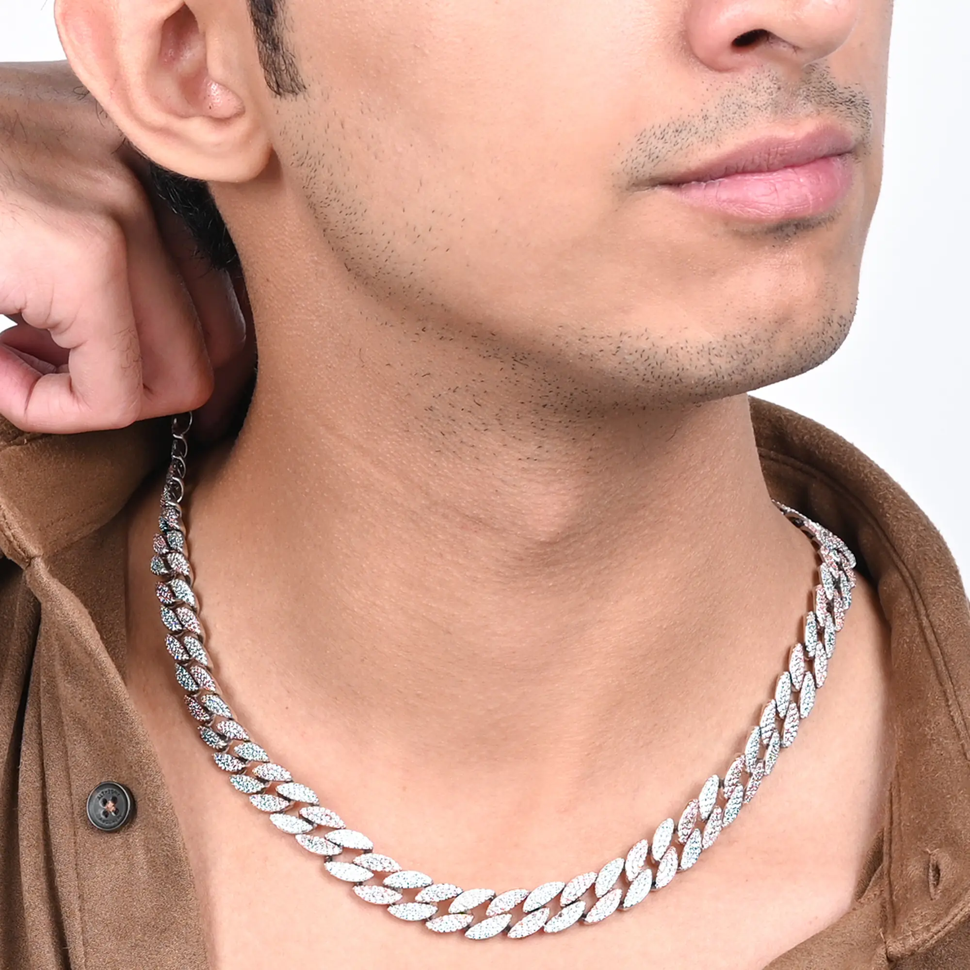 Studded Dual Tone Chunky Chain - Image 3