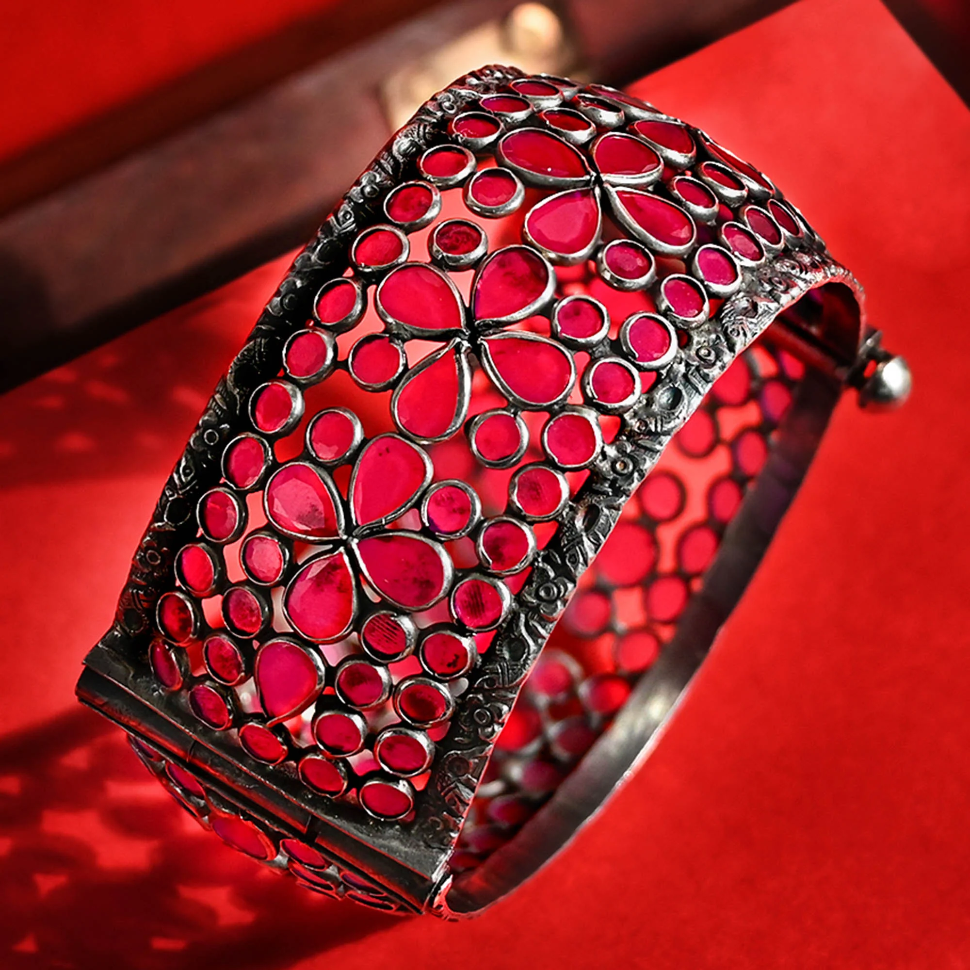 Floral Cutwork Silver Kada - Image 3