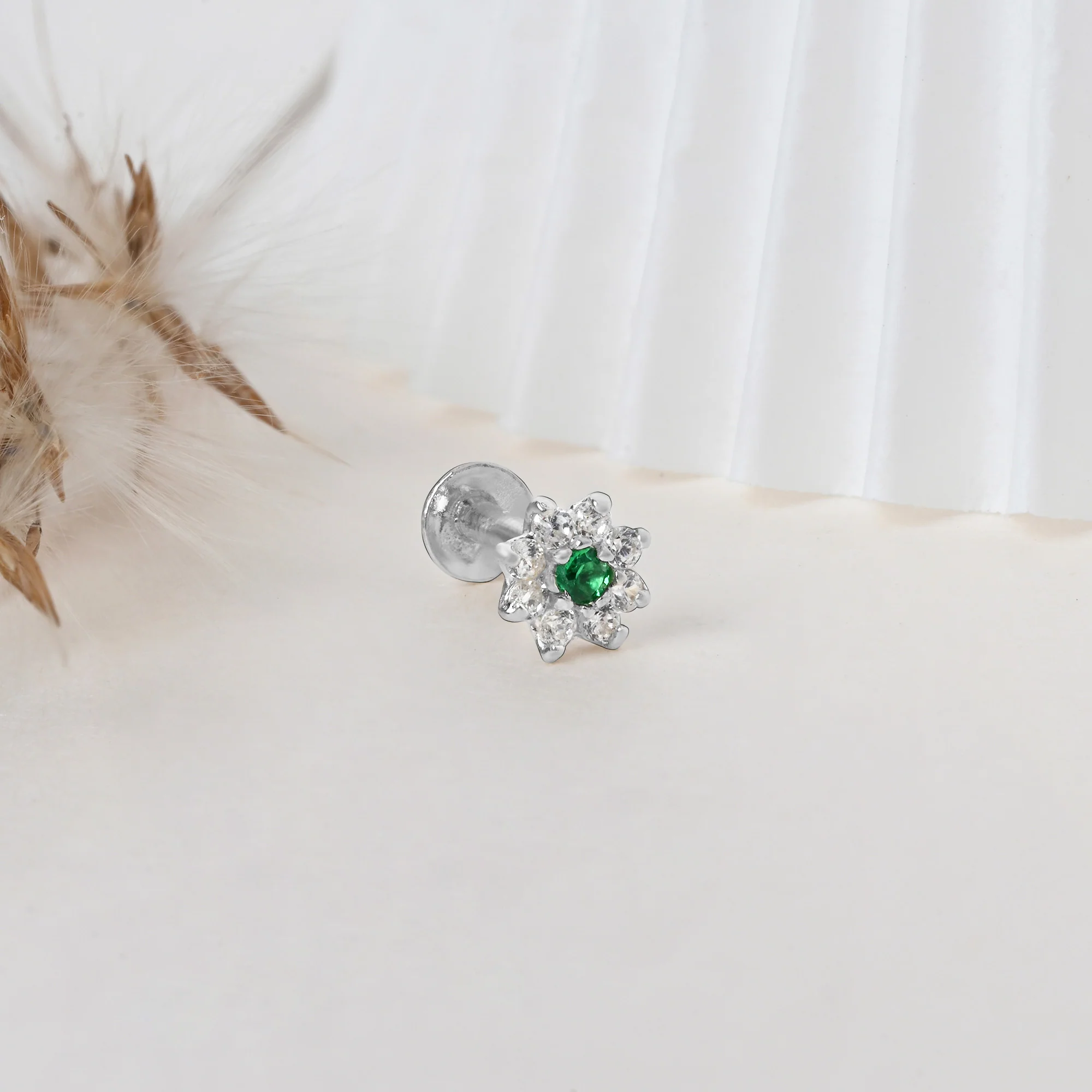 Flower Shape Silver Nose Pin