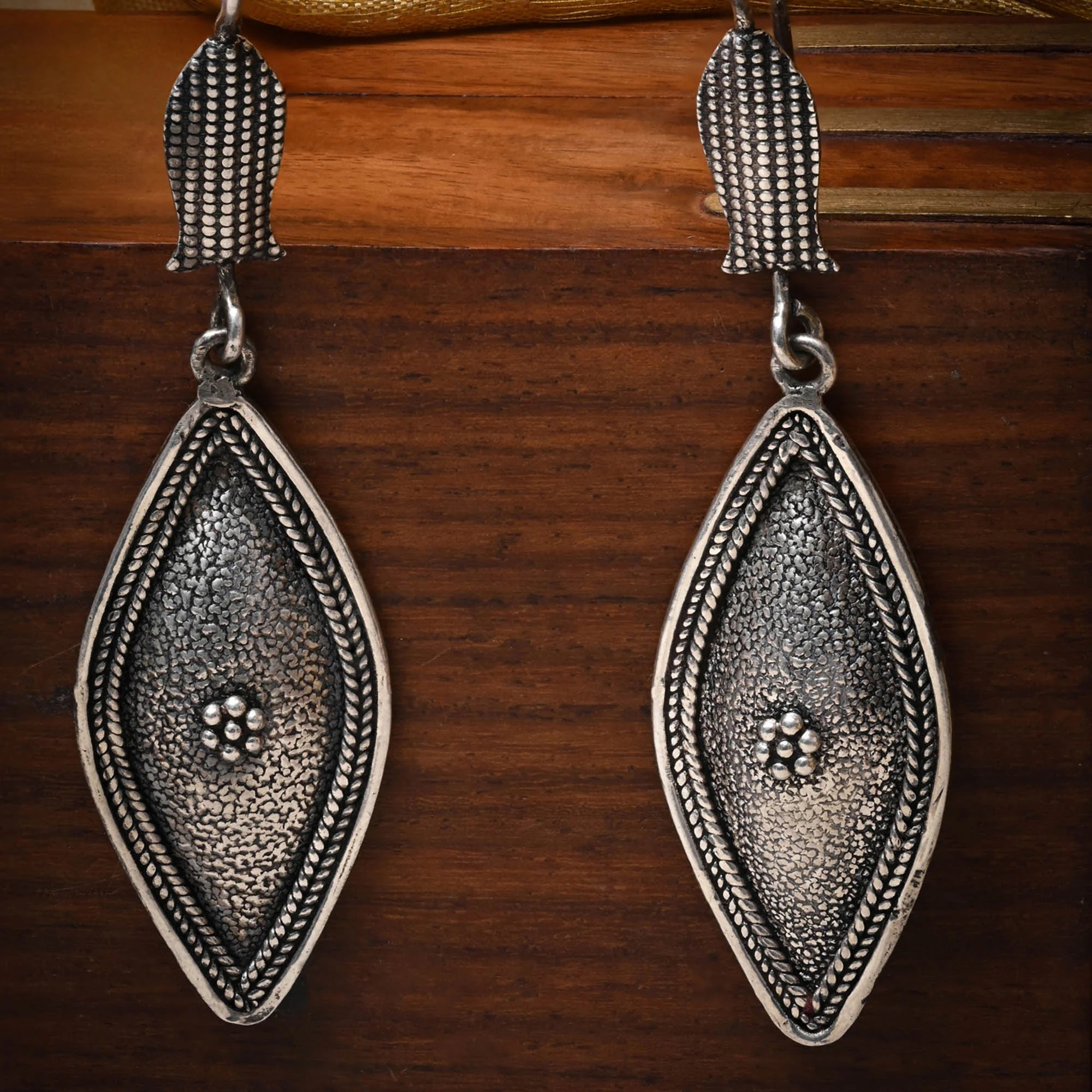 Forest Leaf Silver Earrings - Image 4