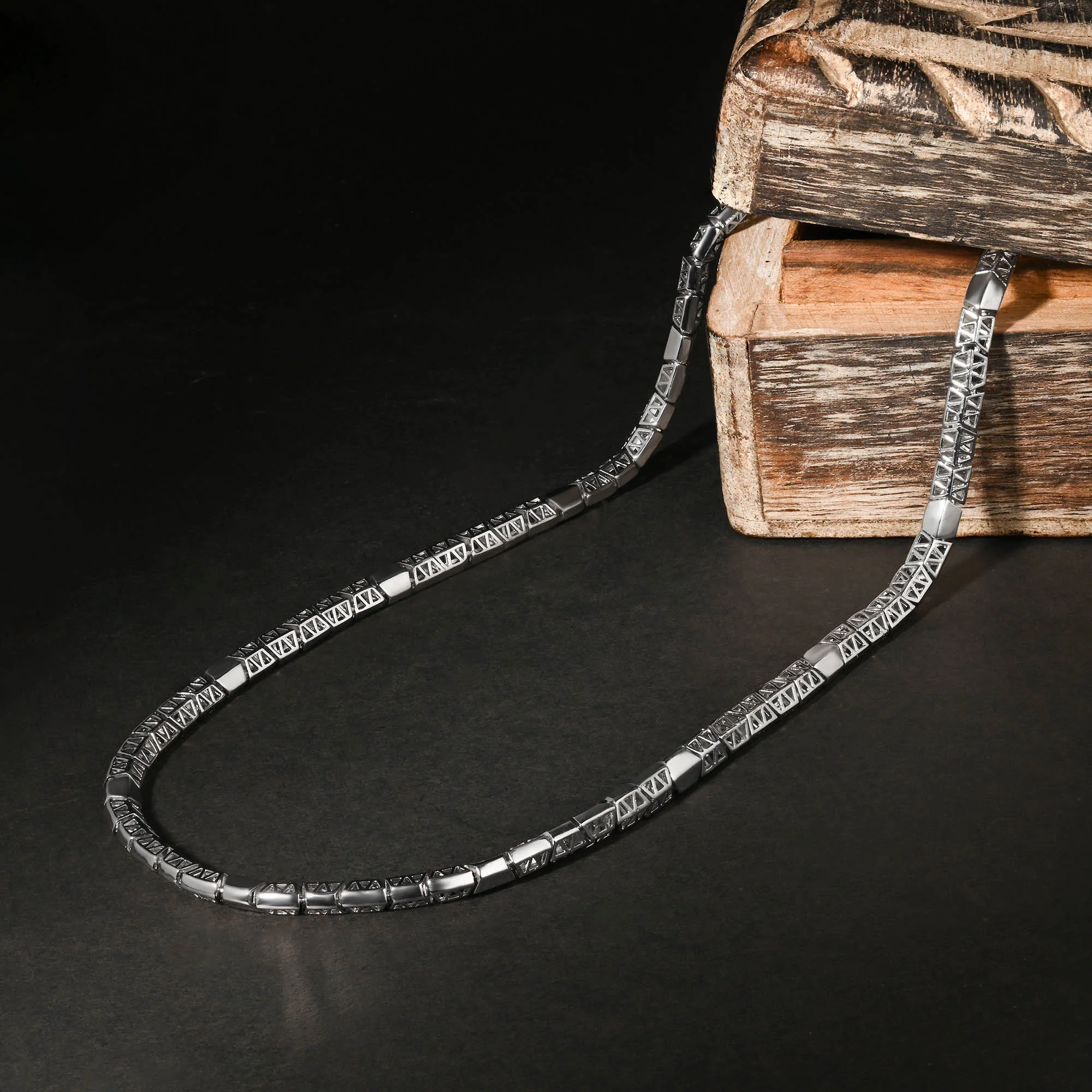 GeoGrid Silver Chain