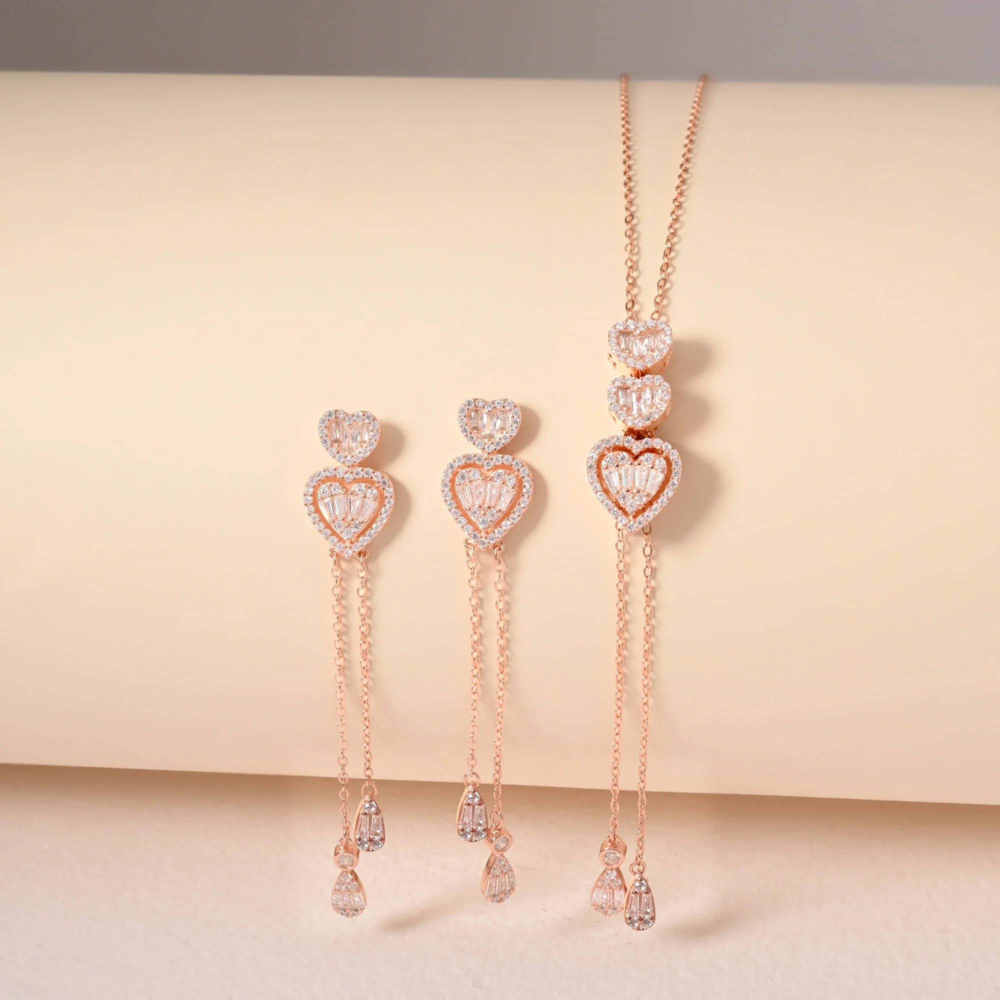 Graceful Heartstrings Silver Necklace Set - Image 3