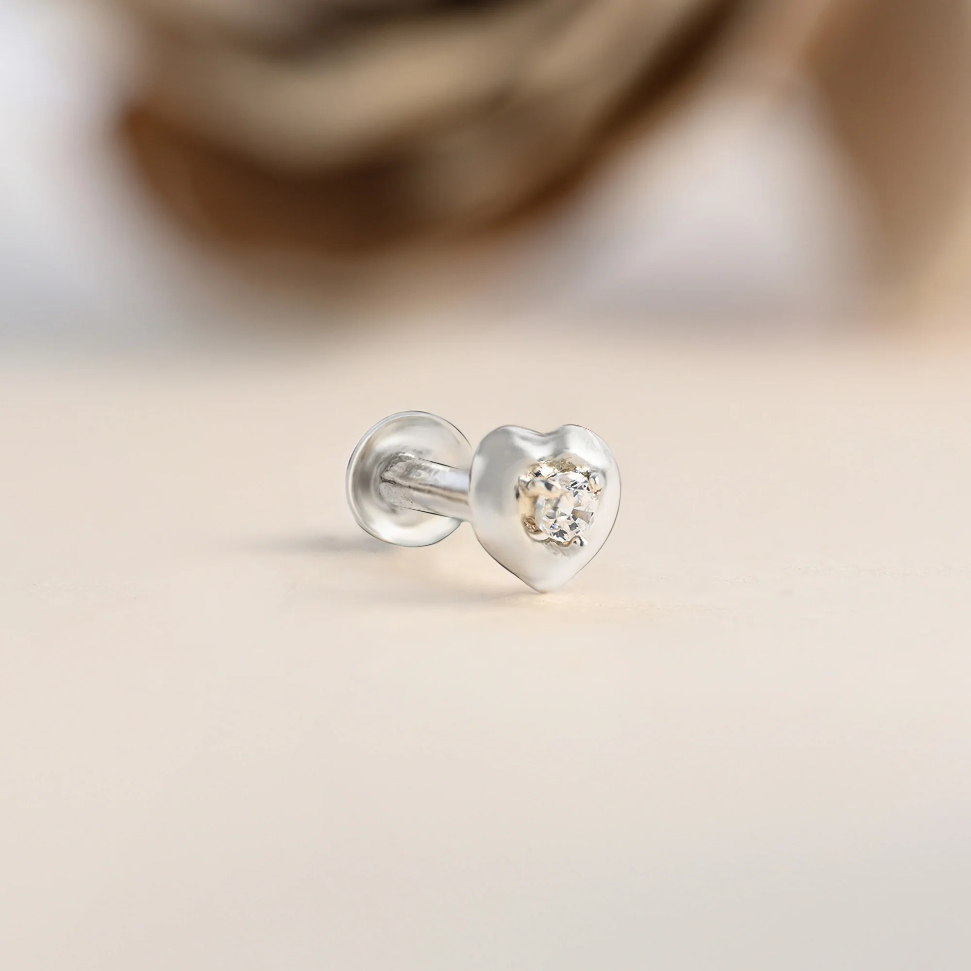 Heart-Bezel Sparkle Silver Nose Pin - Image 3