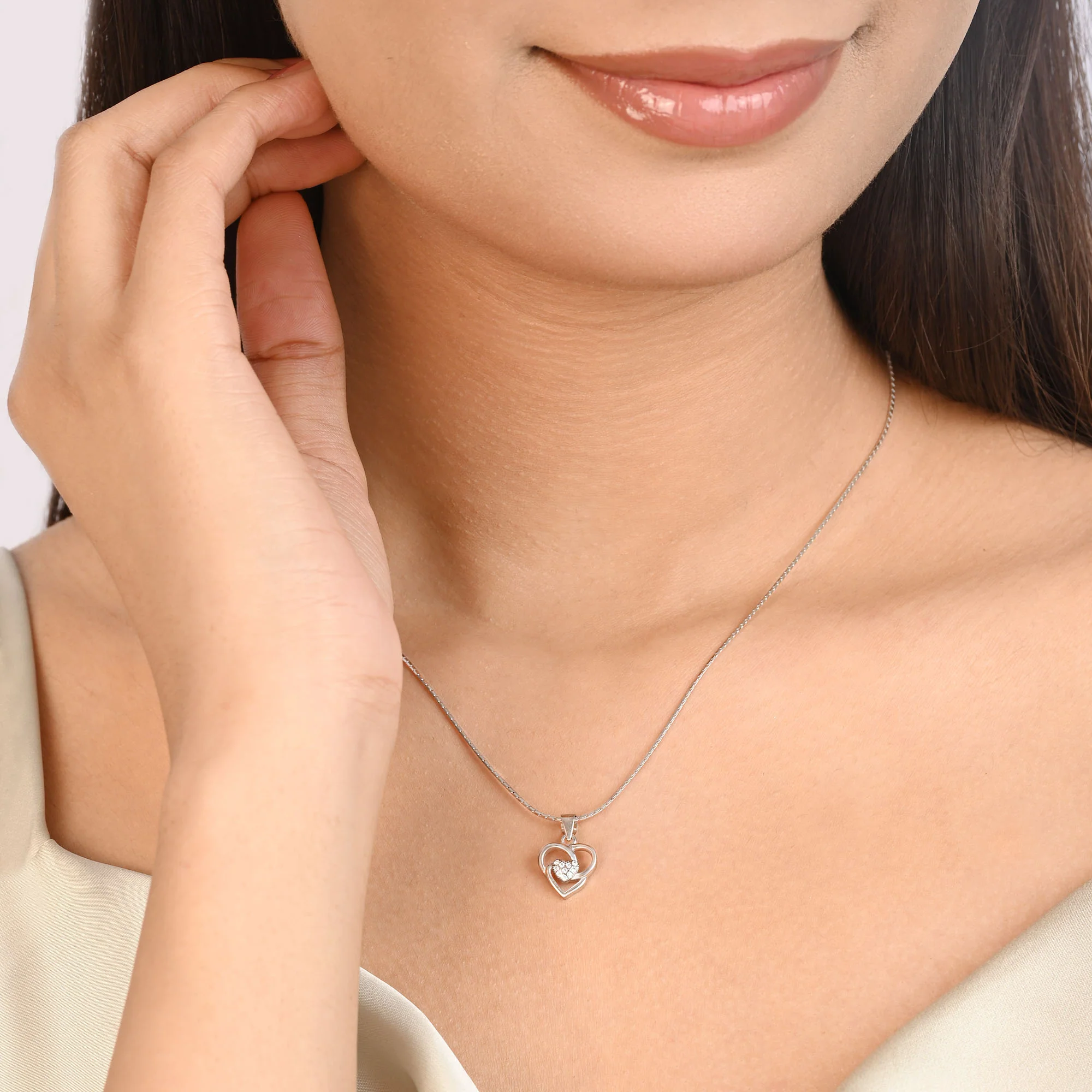 Interlocked Hearts Silver Pendant - Image 3