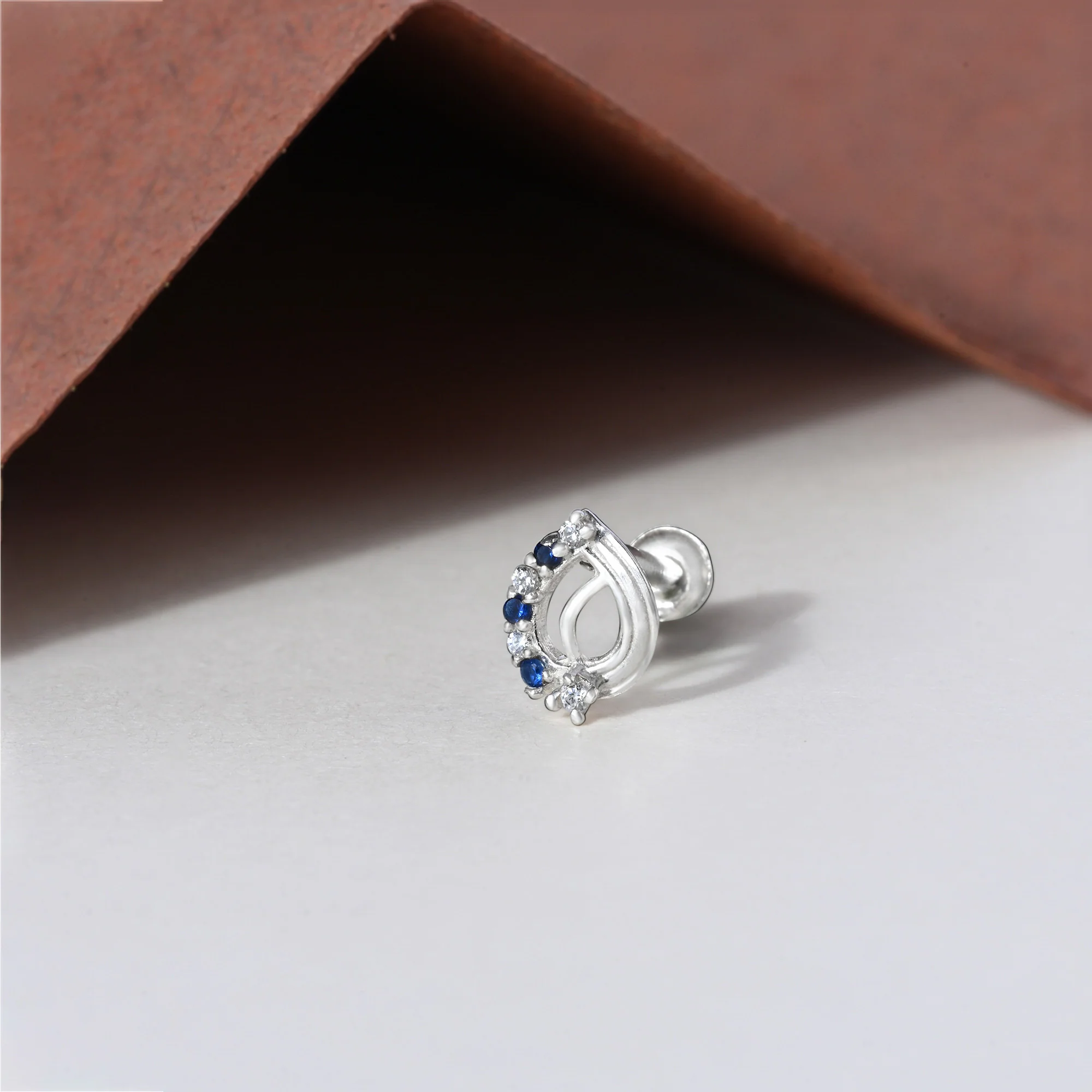 Leaf Arc Silver Nose Pin - Image 14
