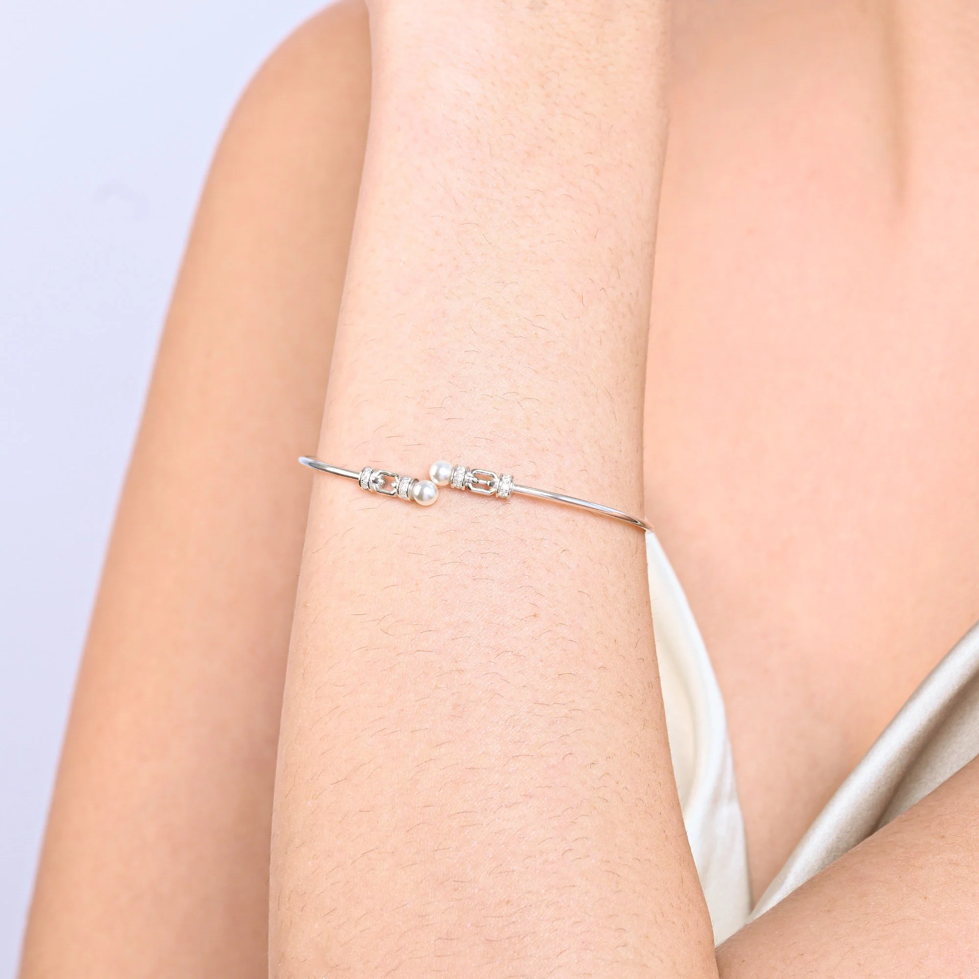 Linked Pearl Silver Kada - Image 9