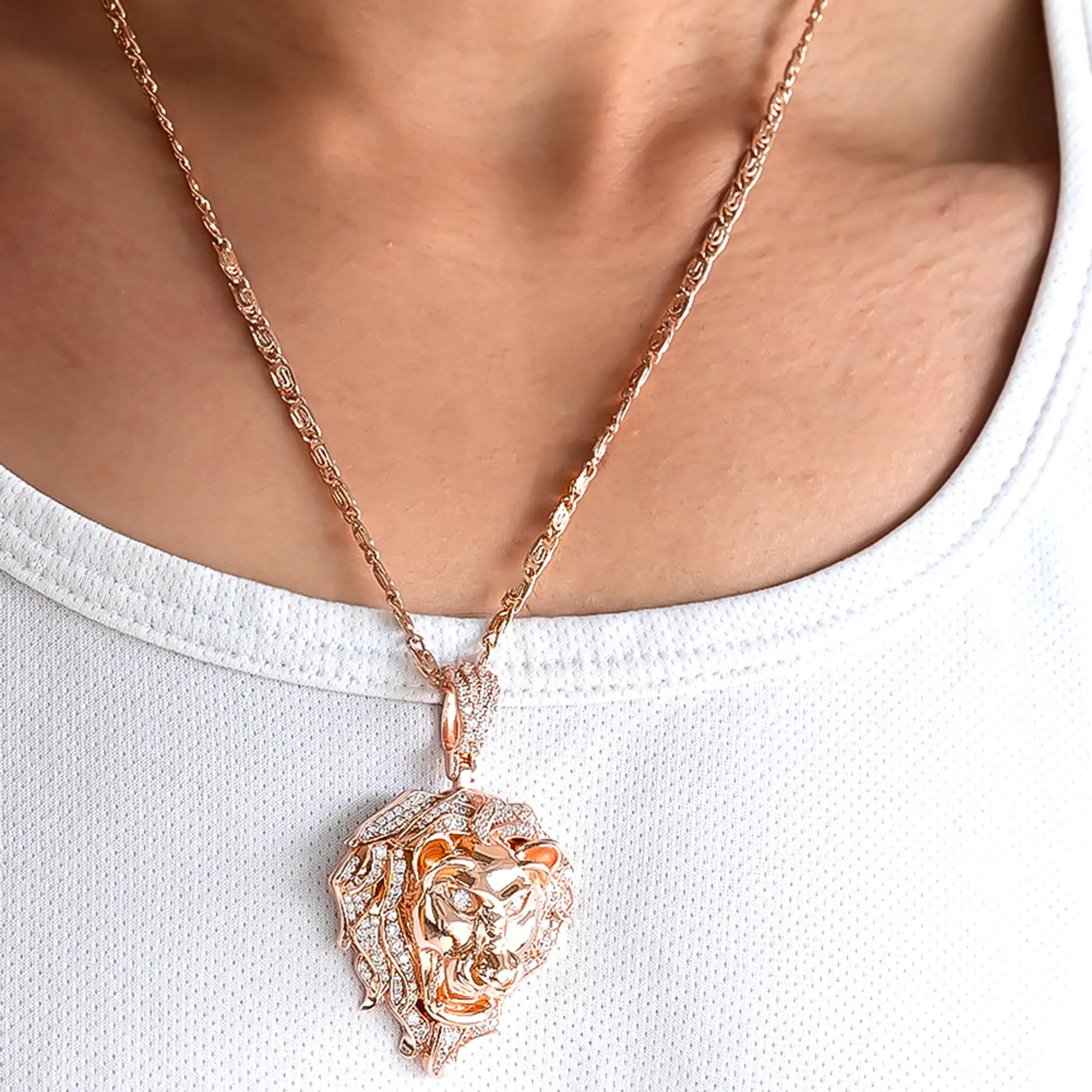 Majestic Roar Zircon Studded Rose Gold Locket - Image 3