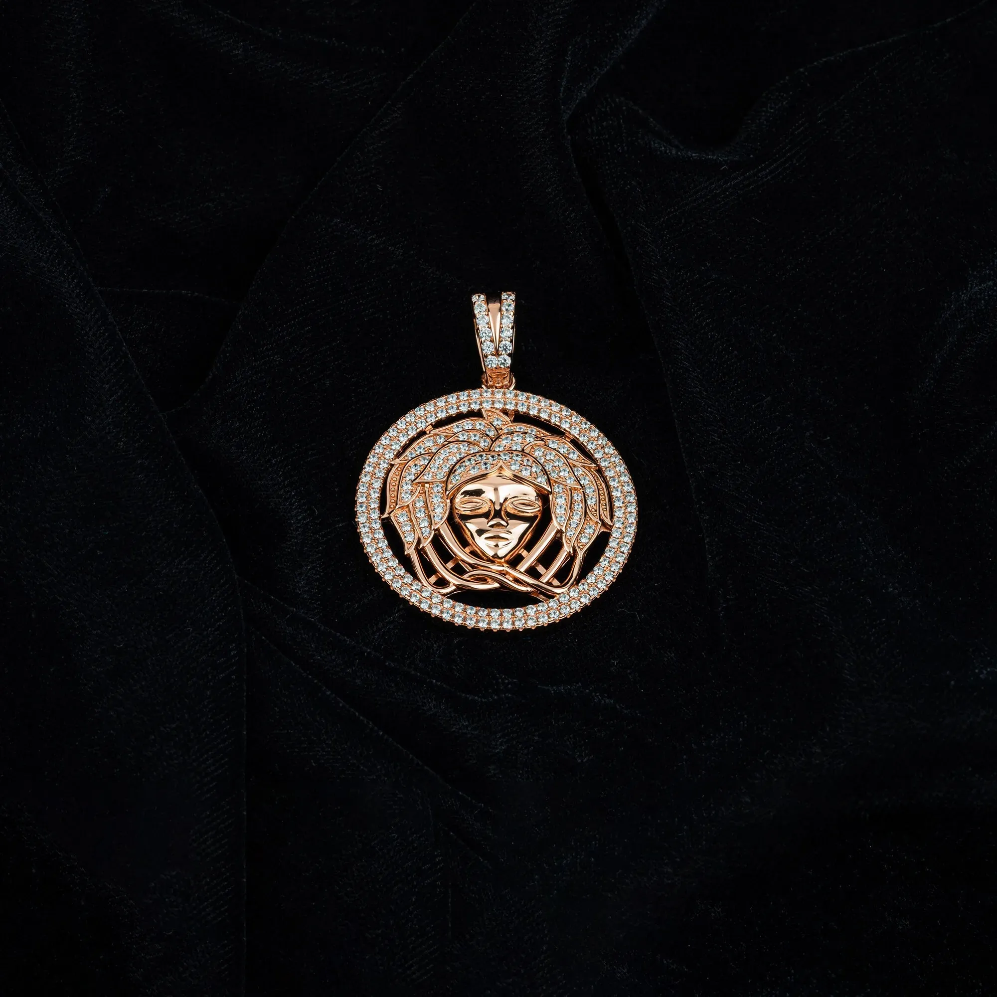 Medusa Legacy Locket - Image 7