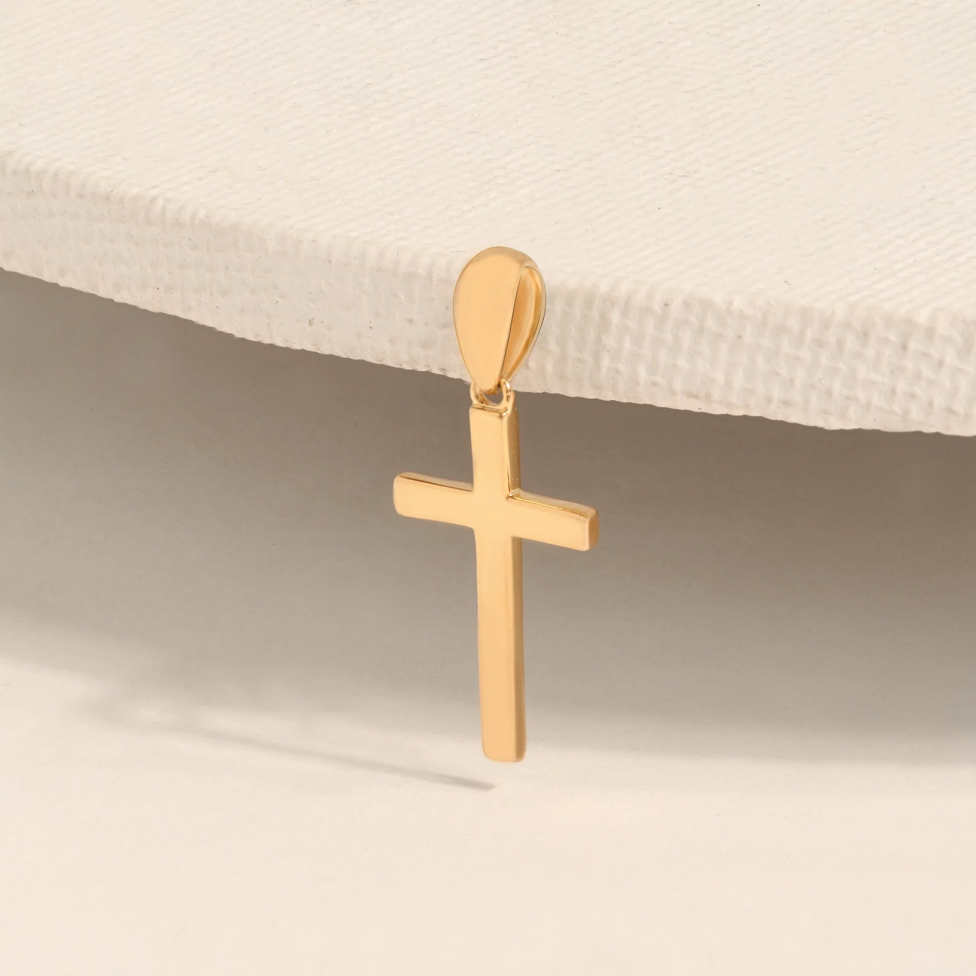 Minimal Cross Silver Pendant