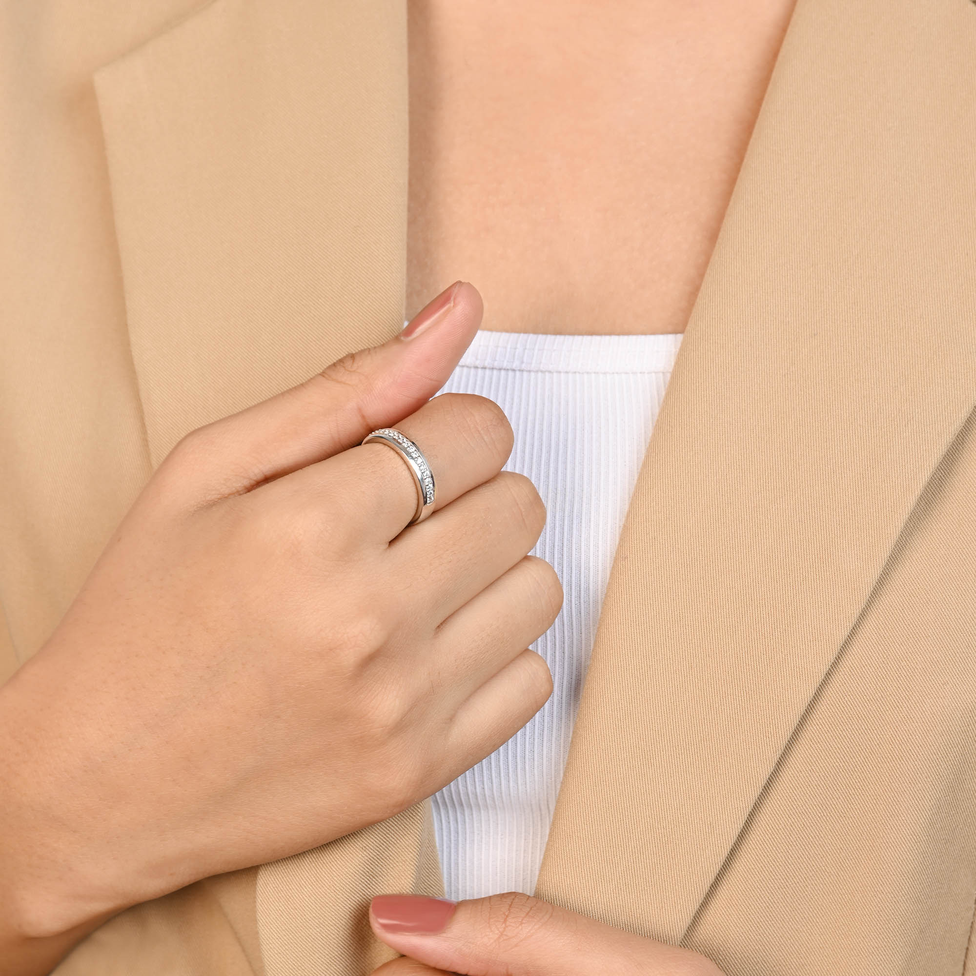 Minimal Line Silver Band Ring - Image 5