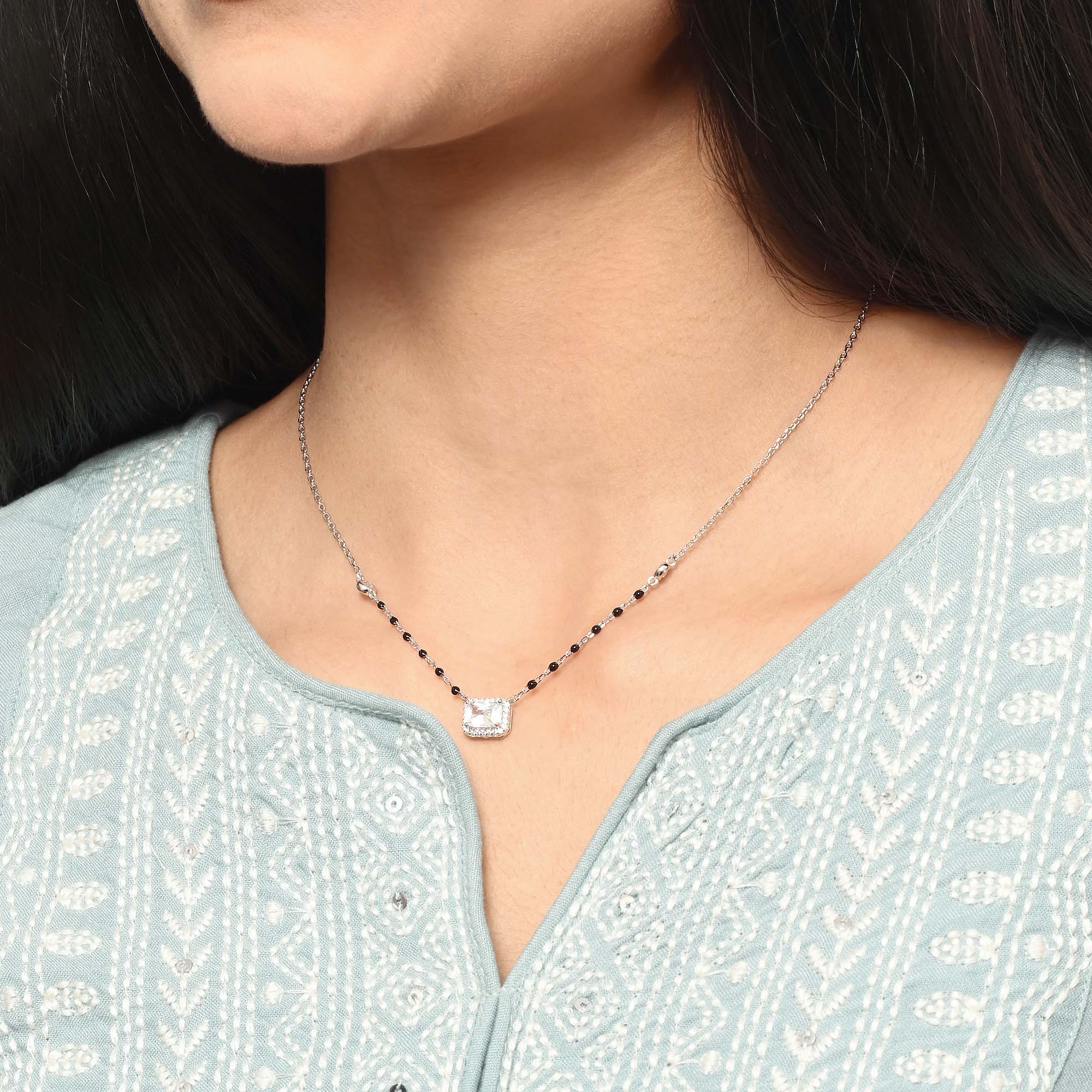 Minimal Square Halo Mangalsutra - Image 6