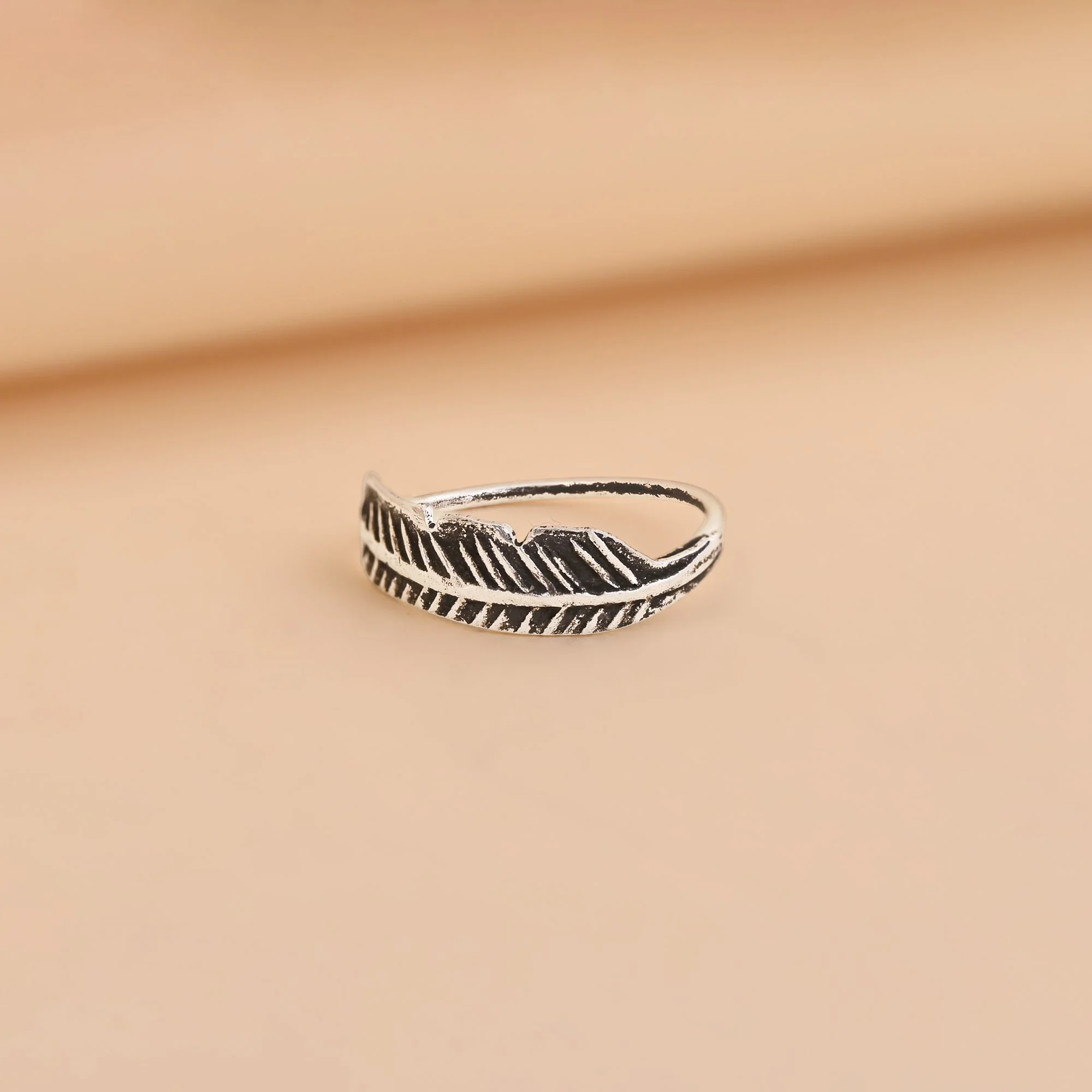 Oxidized Leaf Nose Ring