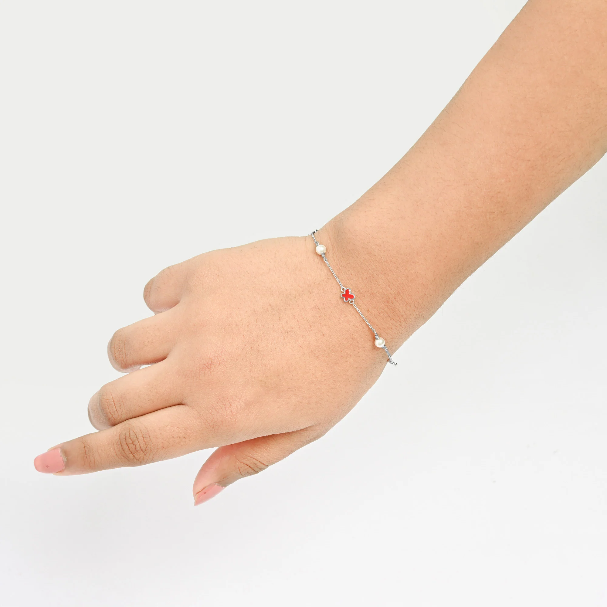 Pearl Clover Chain Bracelet - Image 8