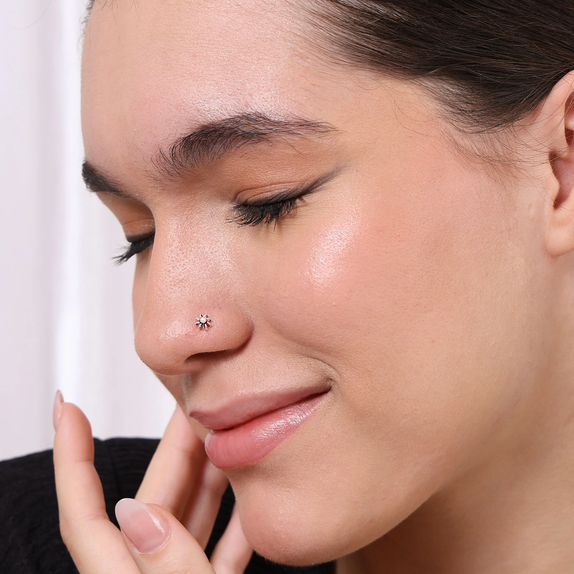 Pearl Floret Nose Pin - Image 3