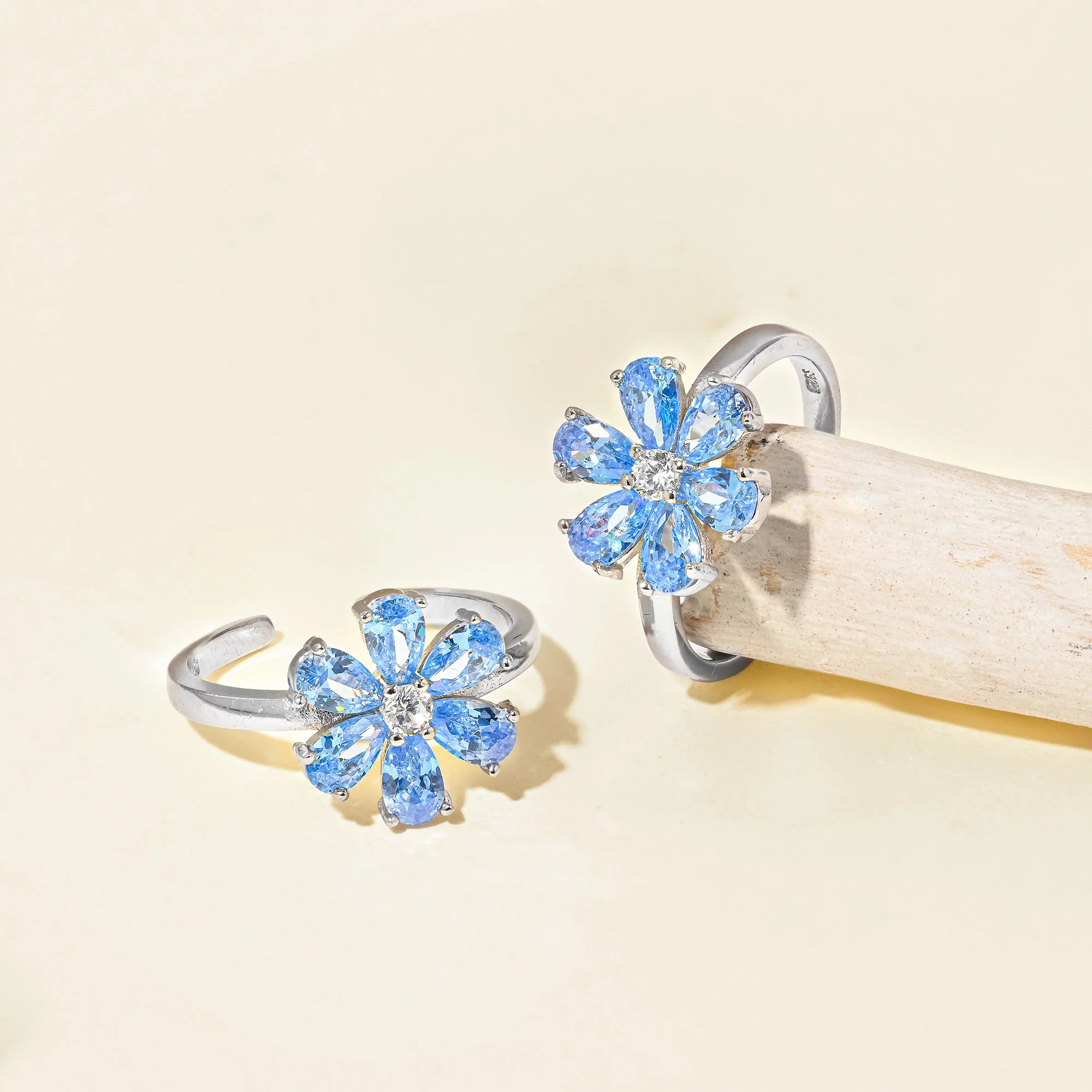 Petaline Silver Toe Ring