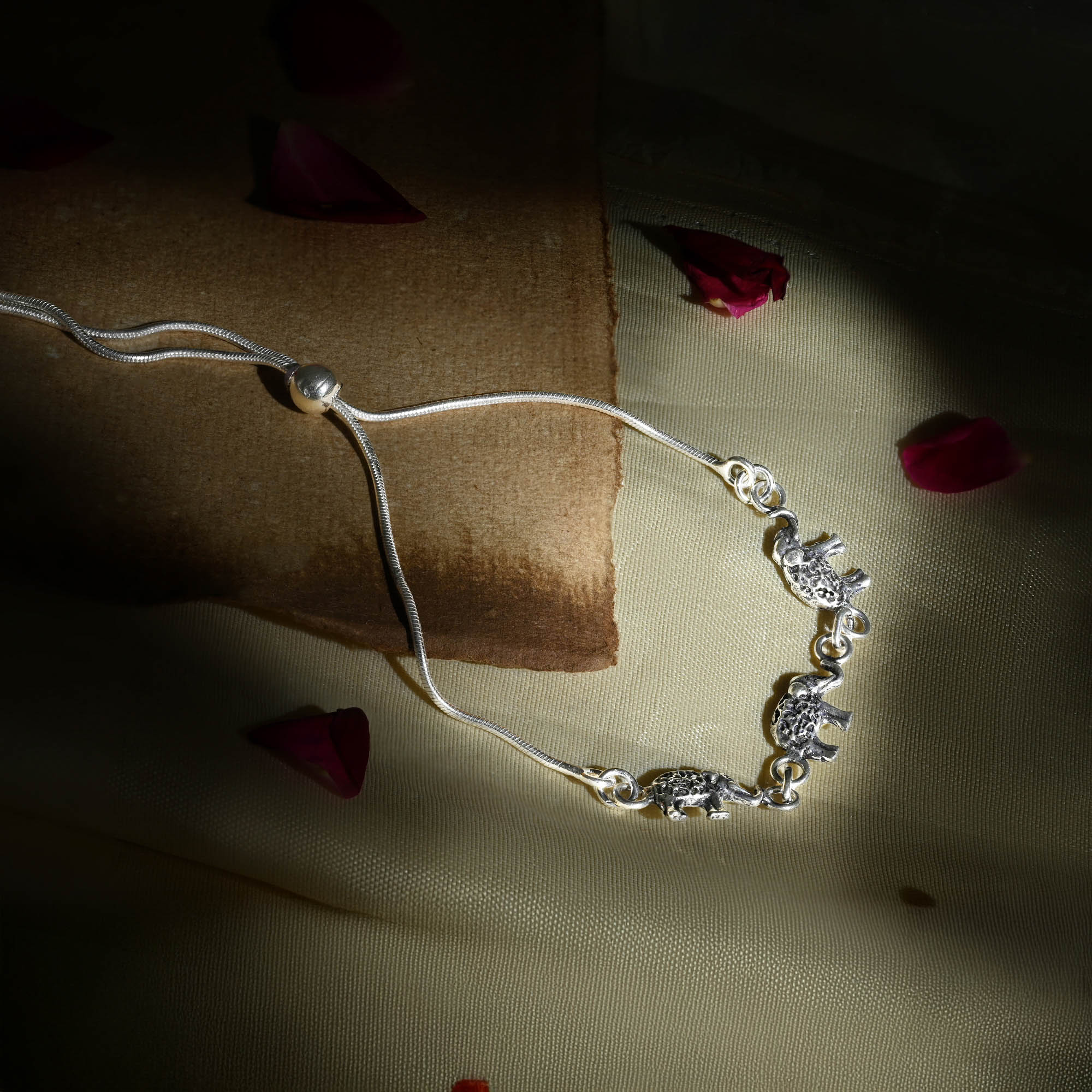 Regal Elephant Link Anklet - Image 3