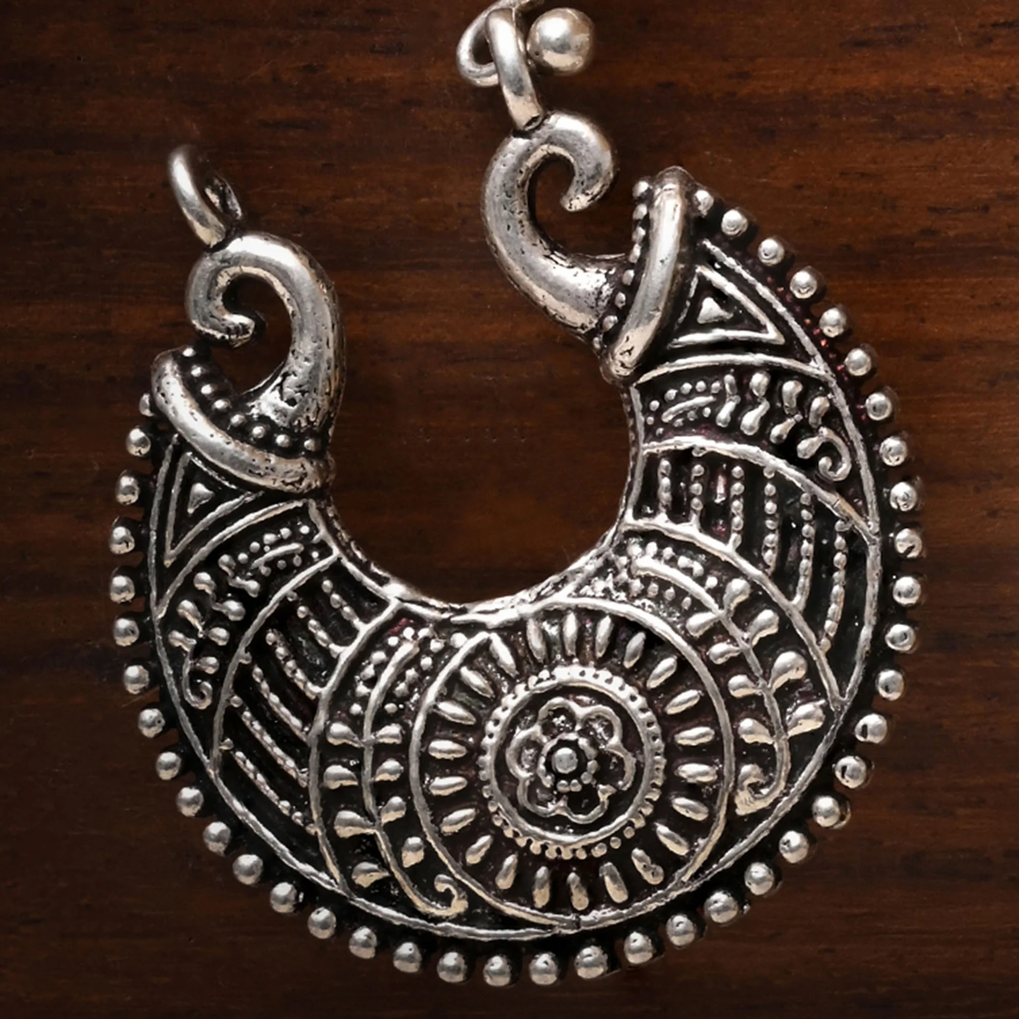 Silver Engraved Earrings - Image 4