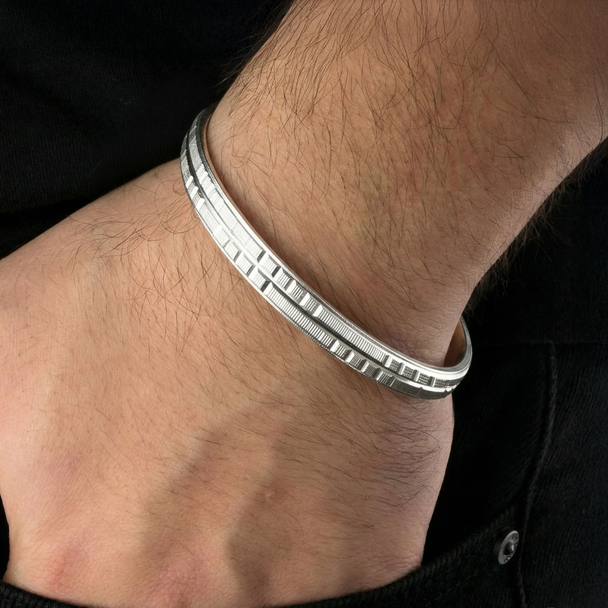 Silver Textured Line Kada - Image 3