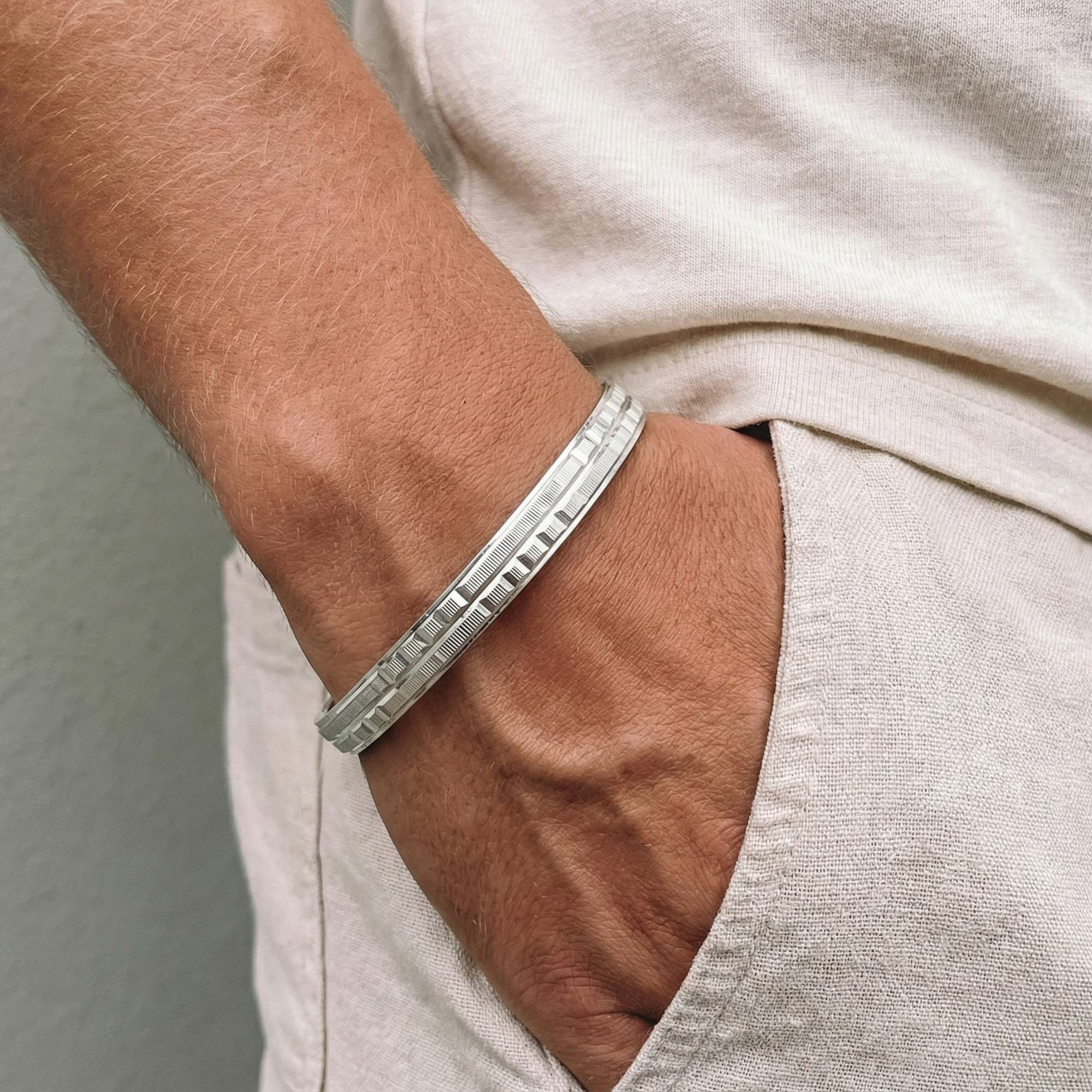 Silver Textured Line Kada - Image 5