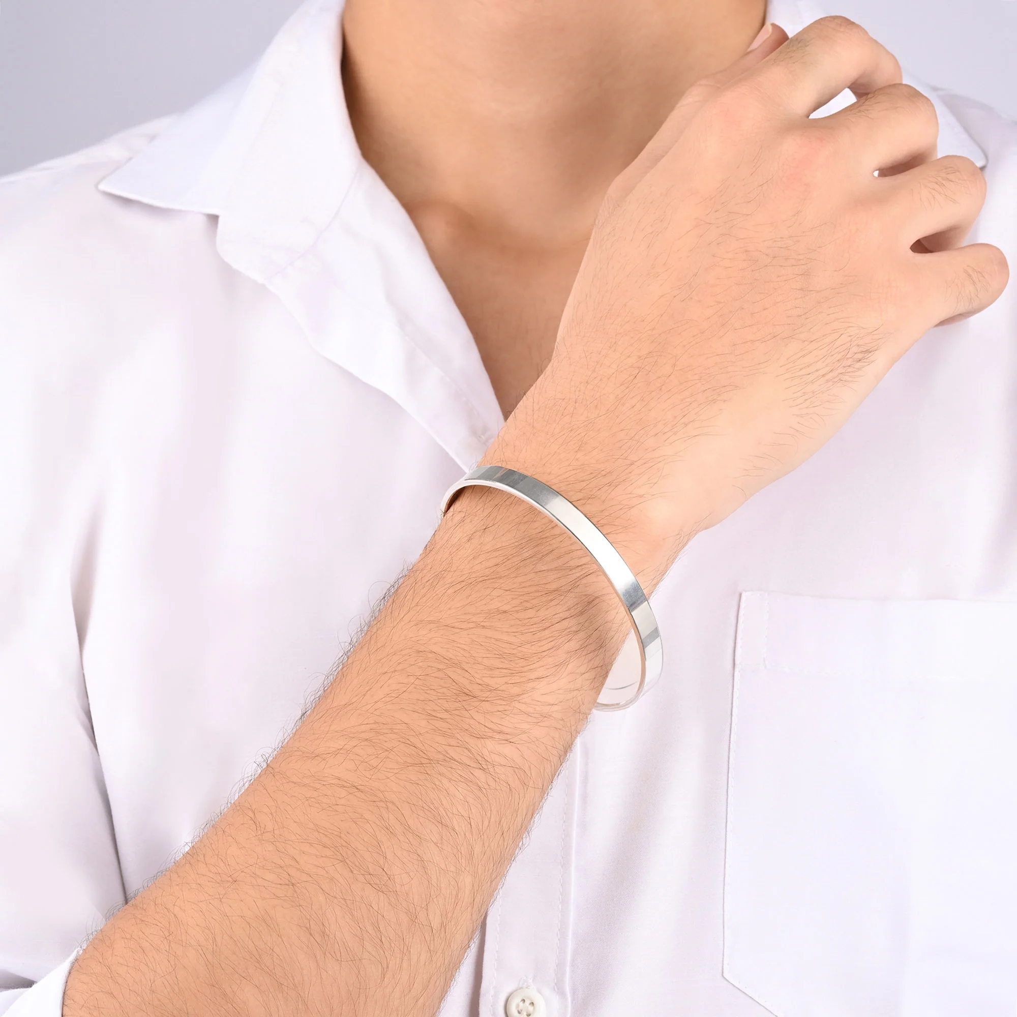 Sleek Men’s Silver Kada - Image 2