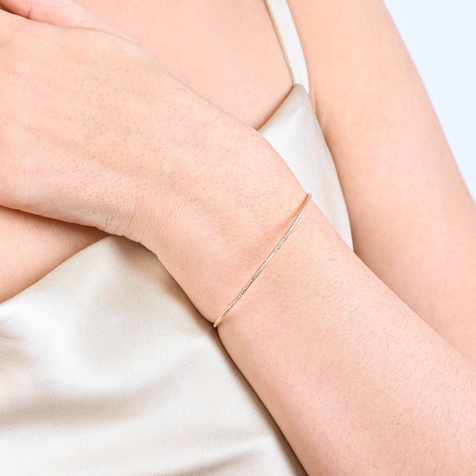 Sleek Serpent Silver Bracelet - Image 3