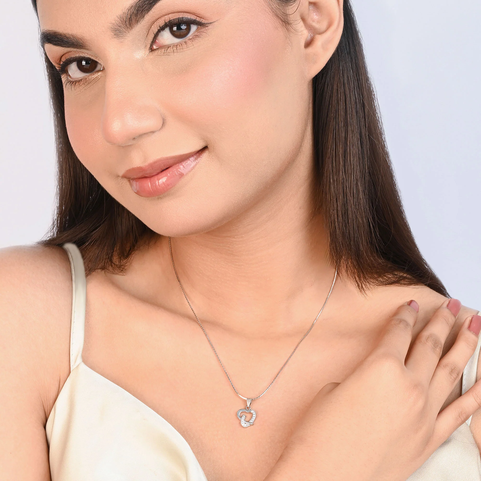 Soft Wrap Heart Silver Pendant - Image 5