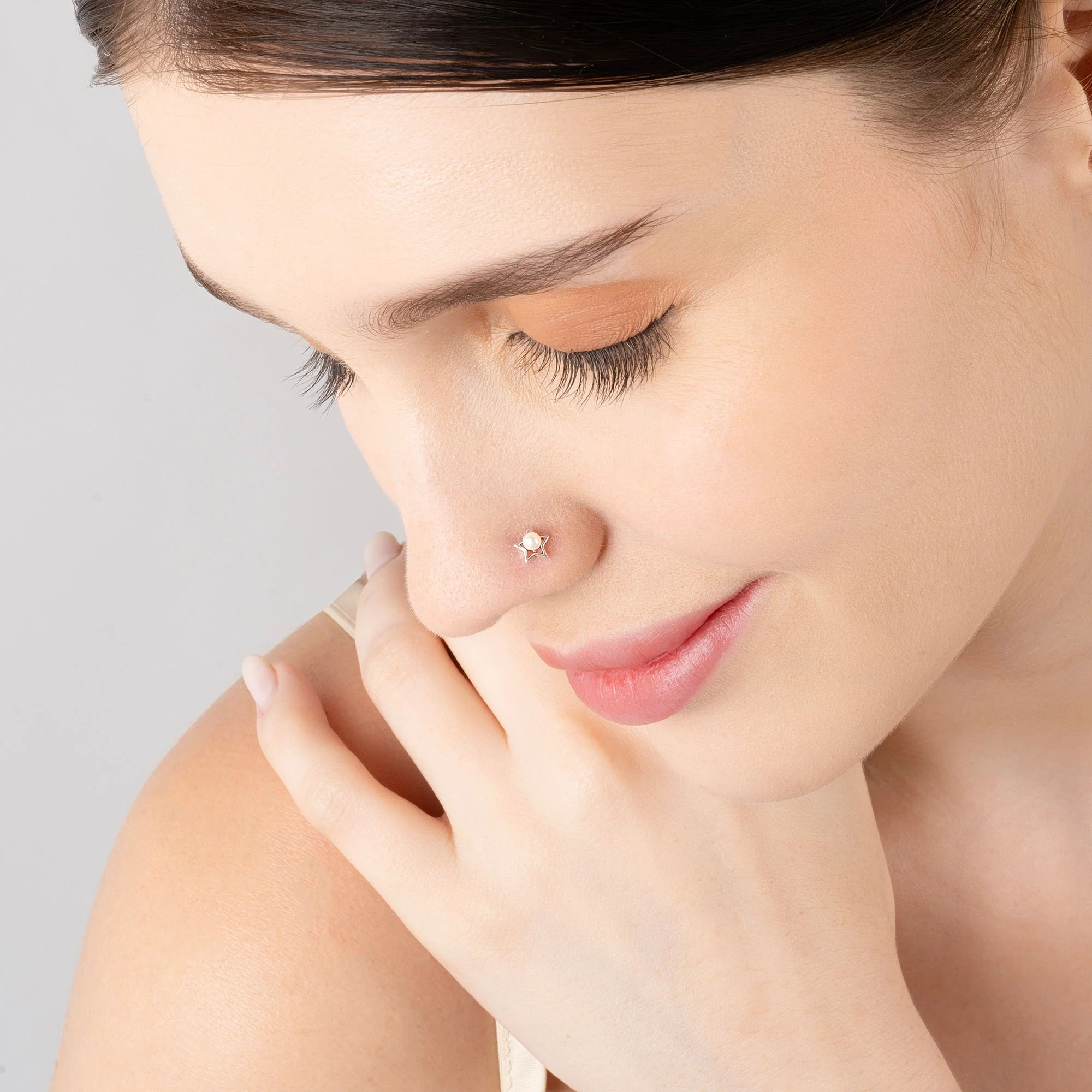 Starry Pearl Spark Nose Pin - Image 5