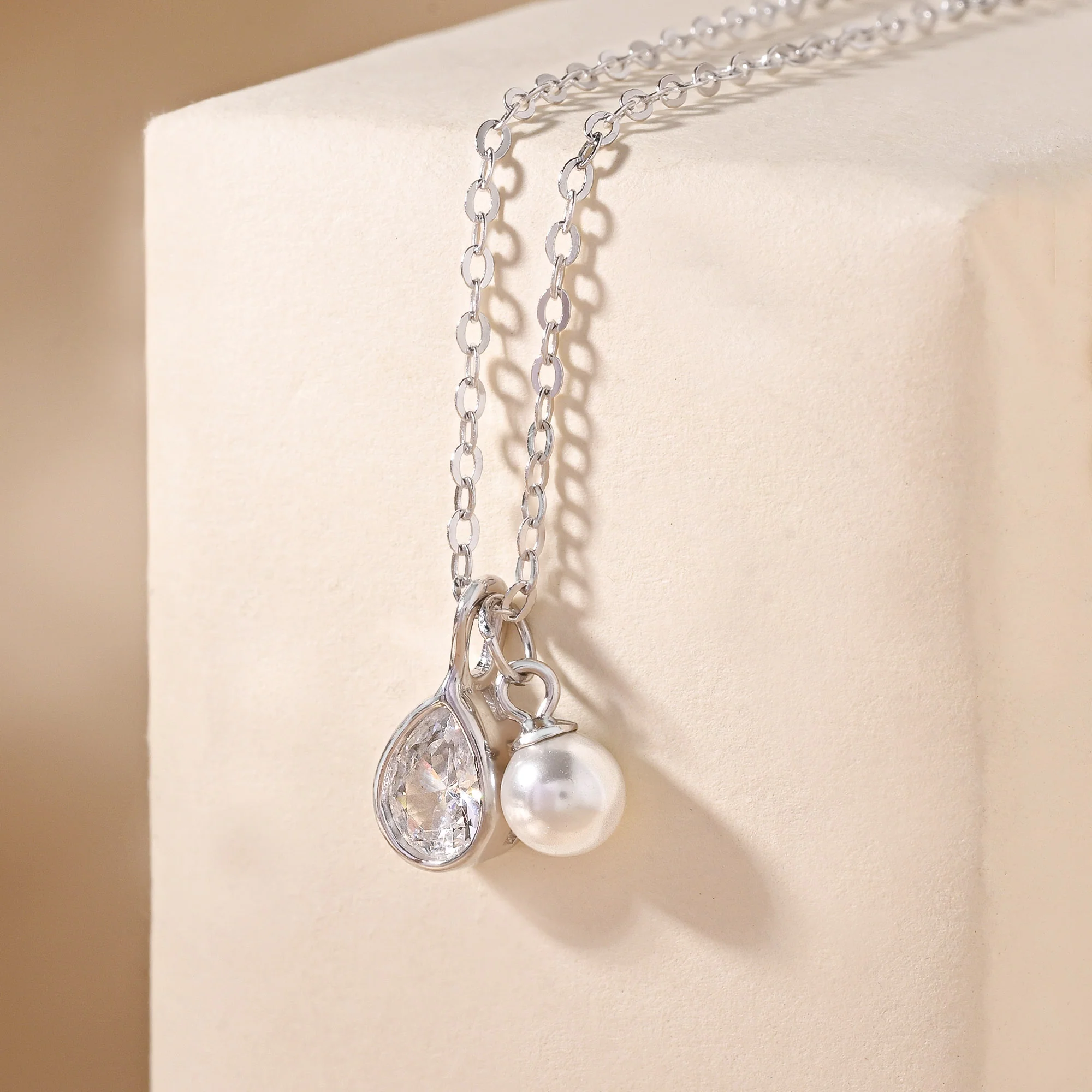 Teardrop Pearl Charm Chain - Image 6
