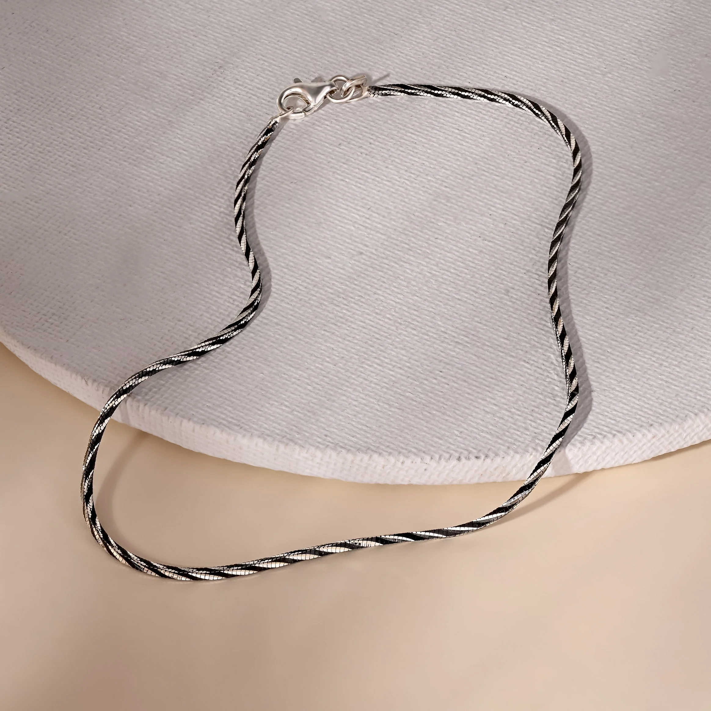 Textured Spiral Anklet - Image 3
