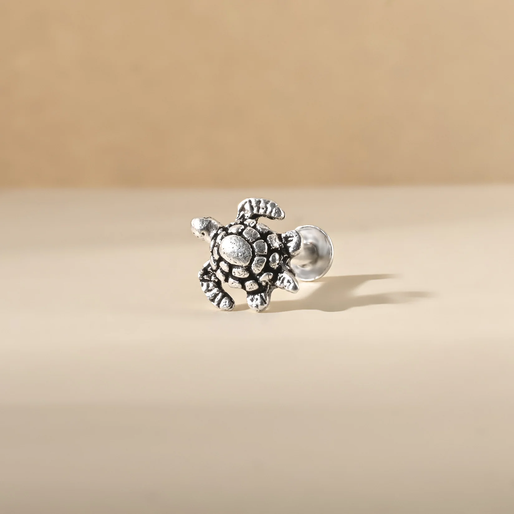 Tortoise Nose Pin