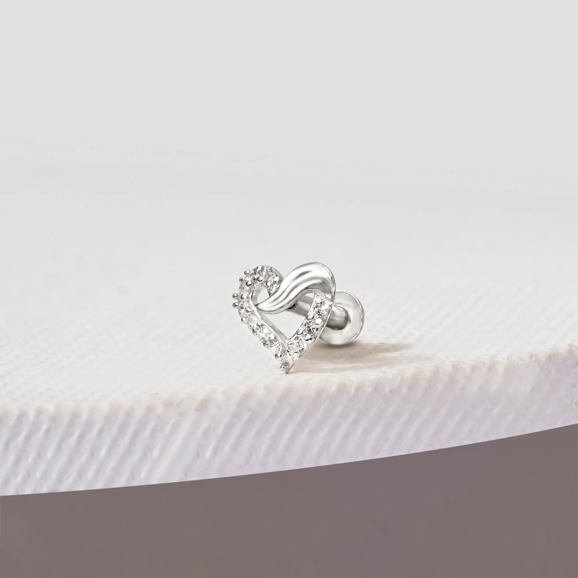 Wave-Heart Sparkle Silver Nose Pin - Image 3